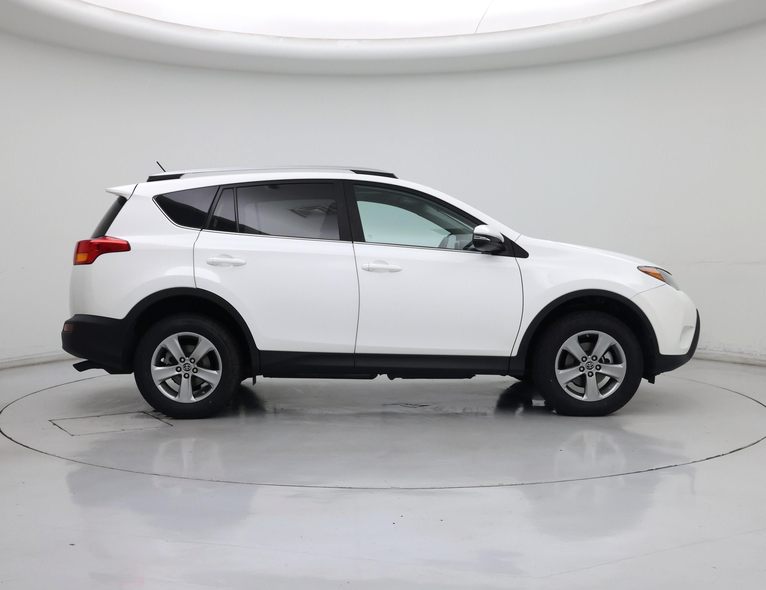 Thumbnail: 2015 Toyota RAV4 - 7