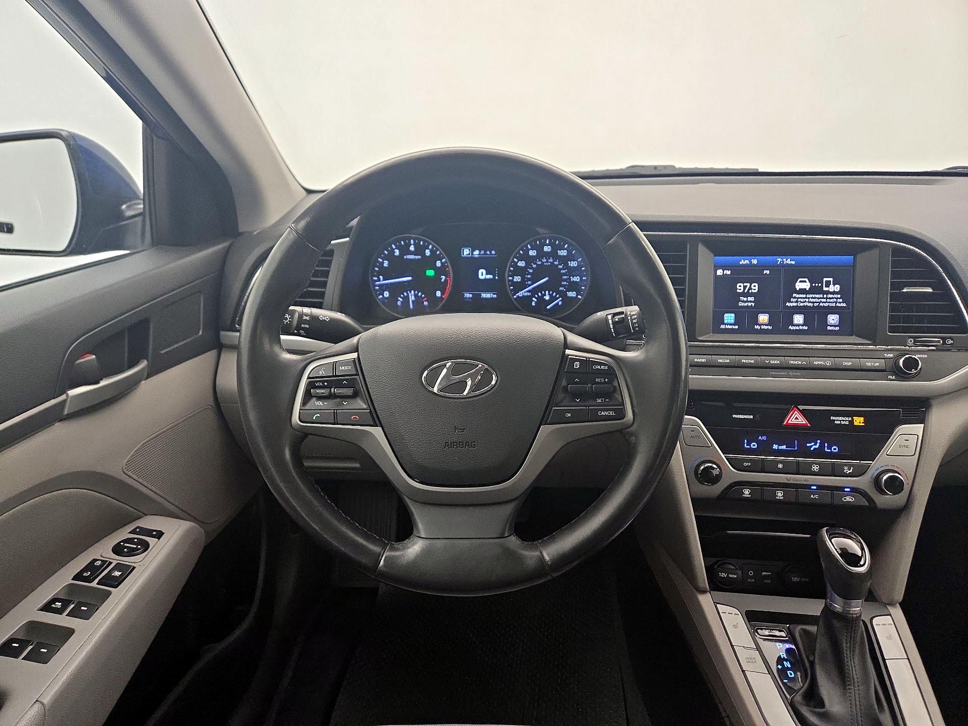 Thumbnail: 2017 Hyundai Elantra - 10