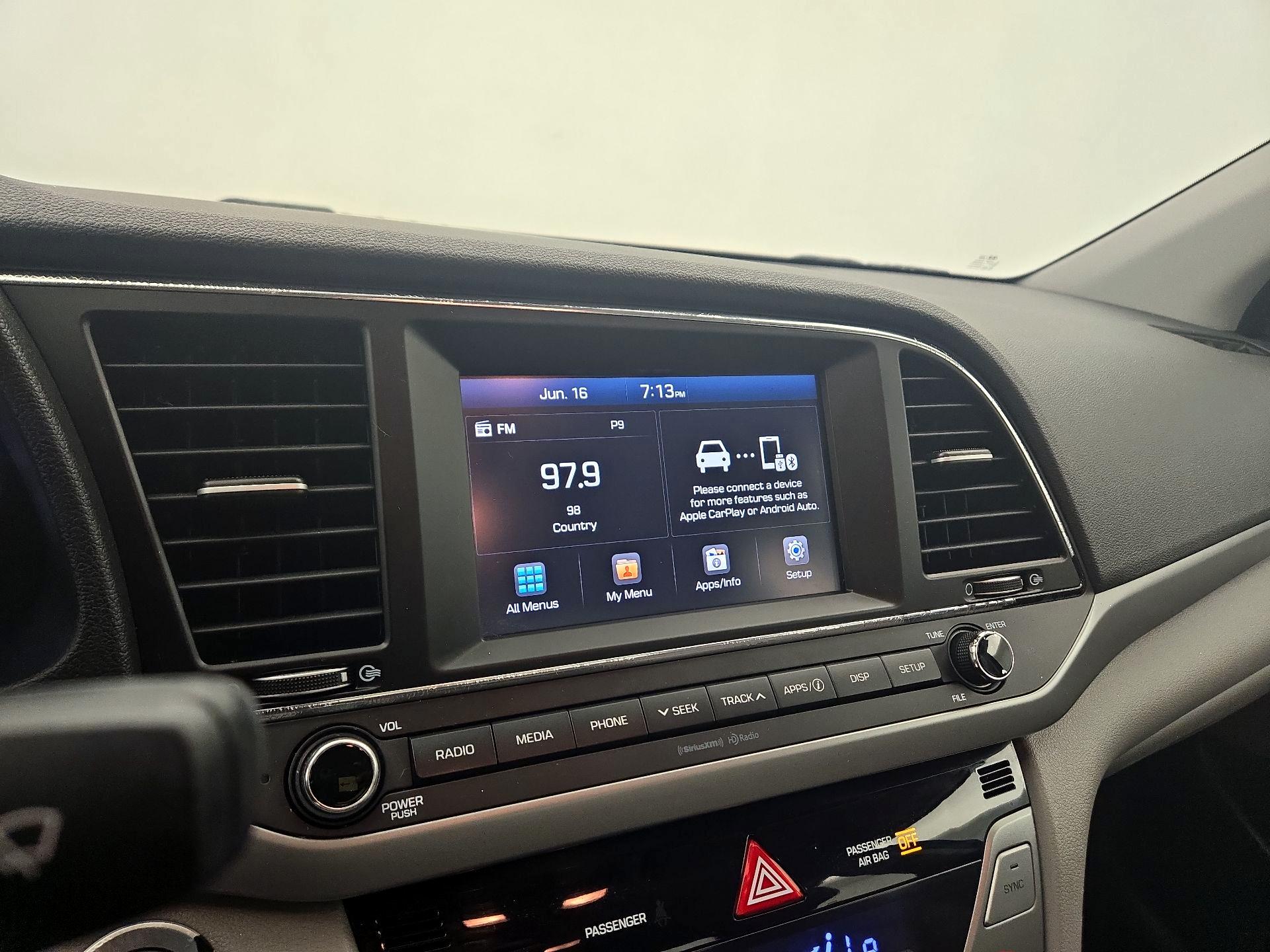 Thumbnail: 2017 Hyundai Elantra - 15
