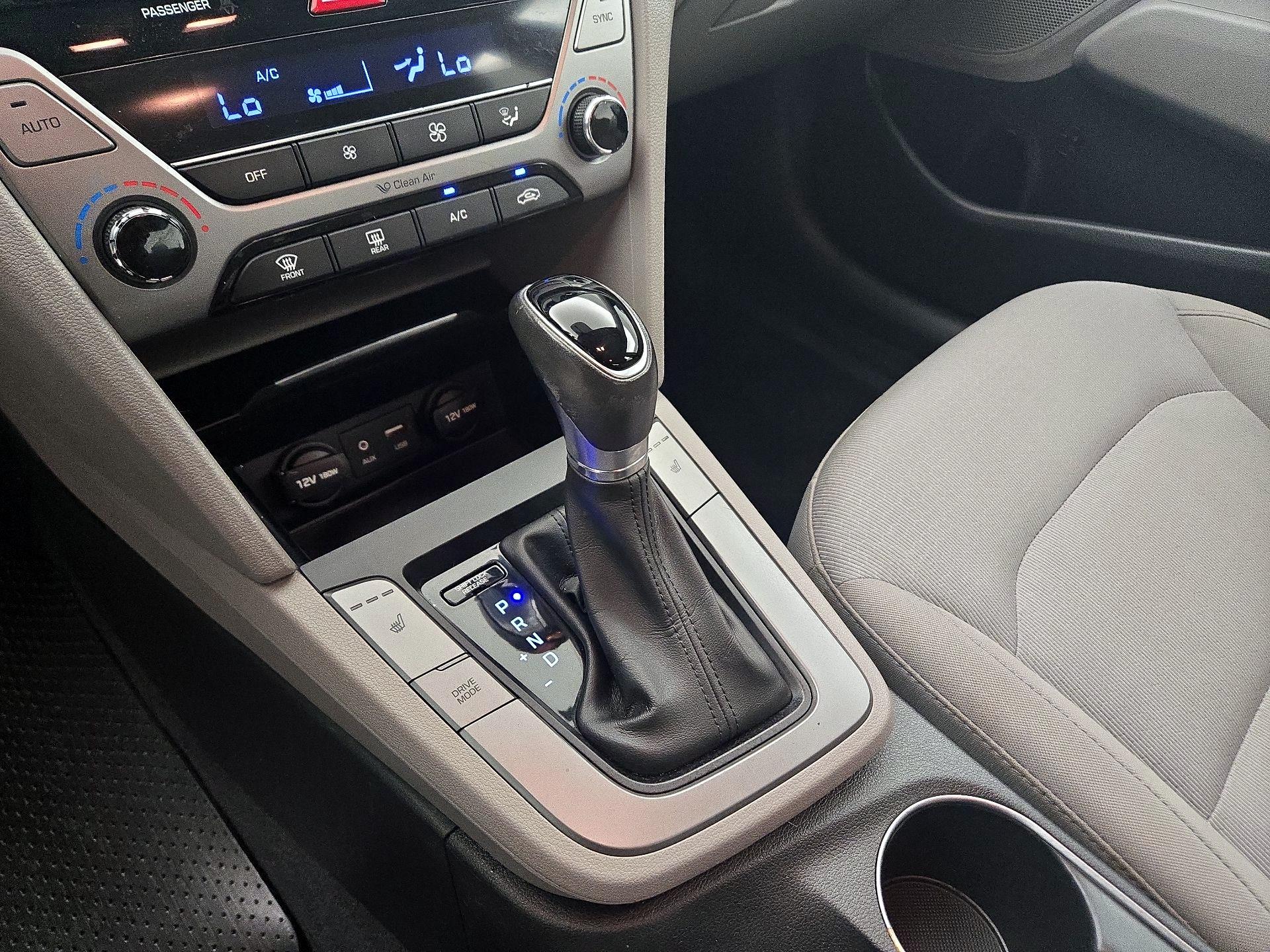 Thumbnail: 2017 Hyundai Elantra - 17
