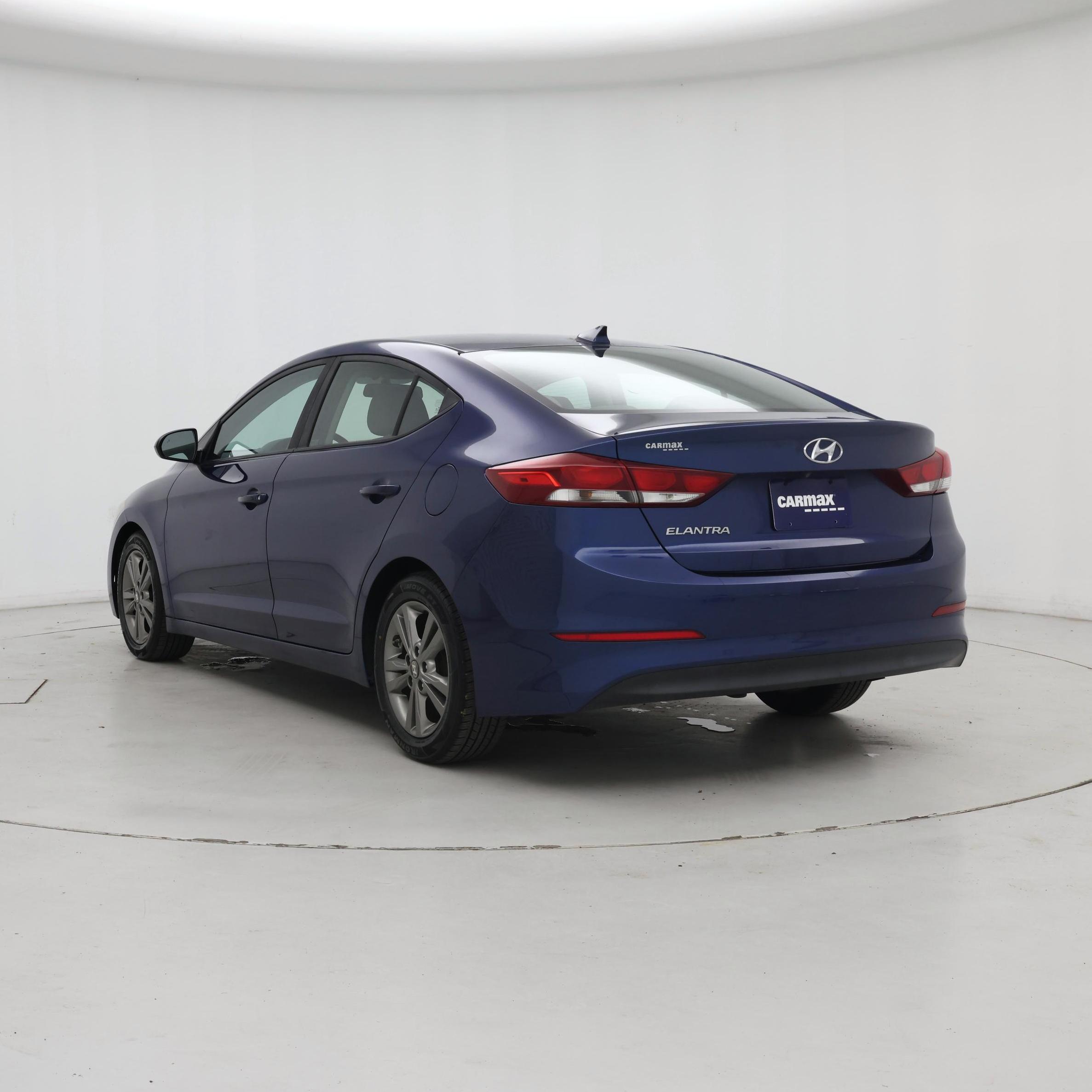Thumbnail: 2017 Hyundai Elantra - 2