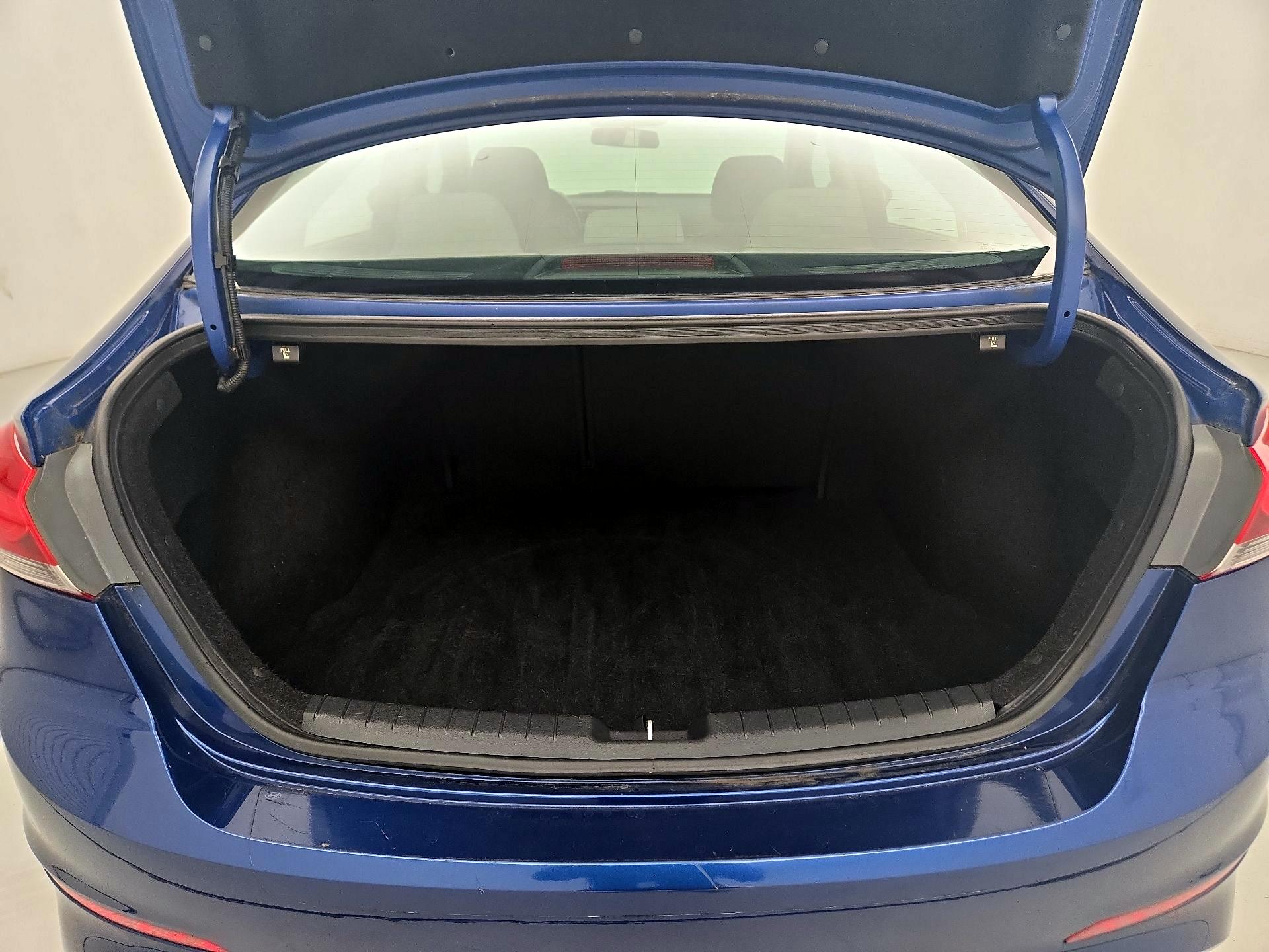 Thumbnail: 2017 Hyundai Elantra - 20
