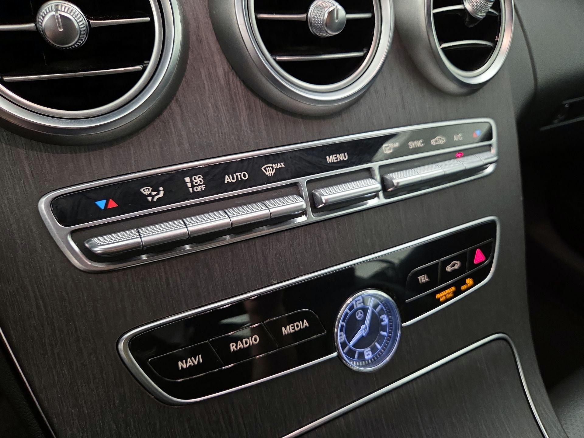 Thumbnail: 2019 Mercedes-Benz C-Class - 16