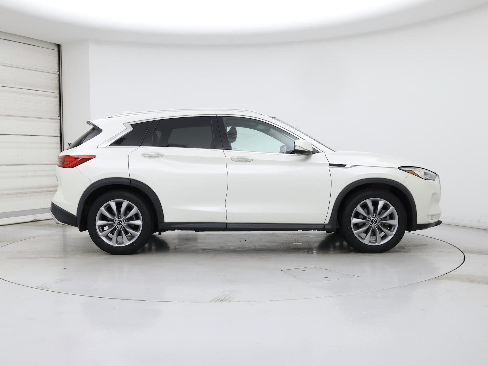 2021 INFINITI QX50 Essential - Photo 8