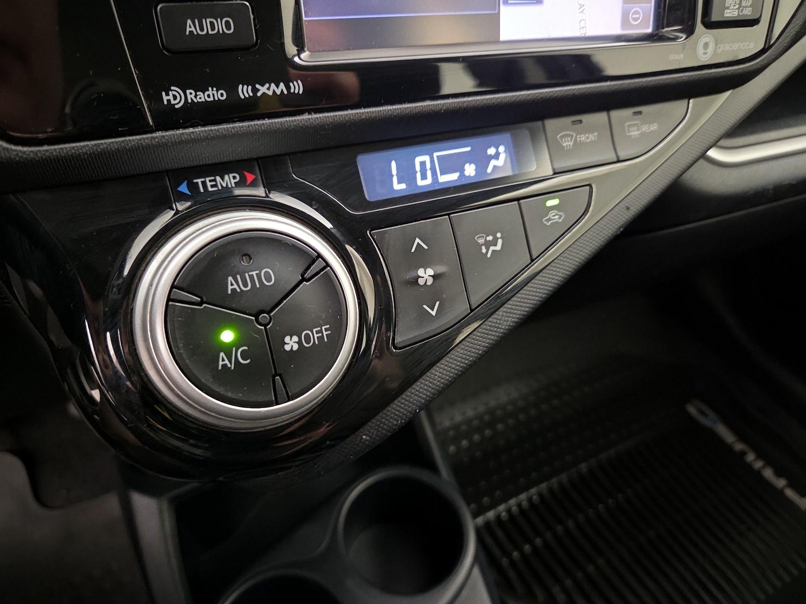 2017 Toyota Prius c Four - Photo 17