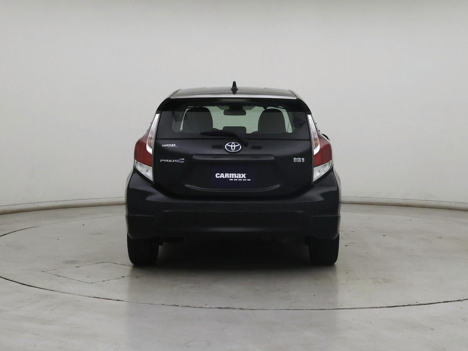2017 Toyota Prius c Four - Photo 7