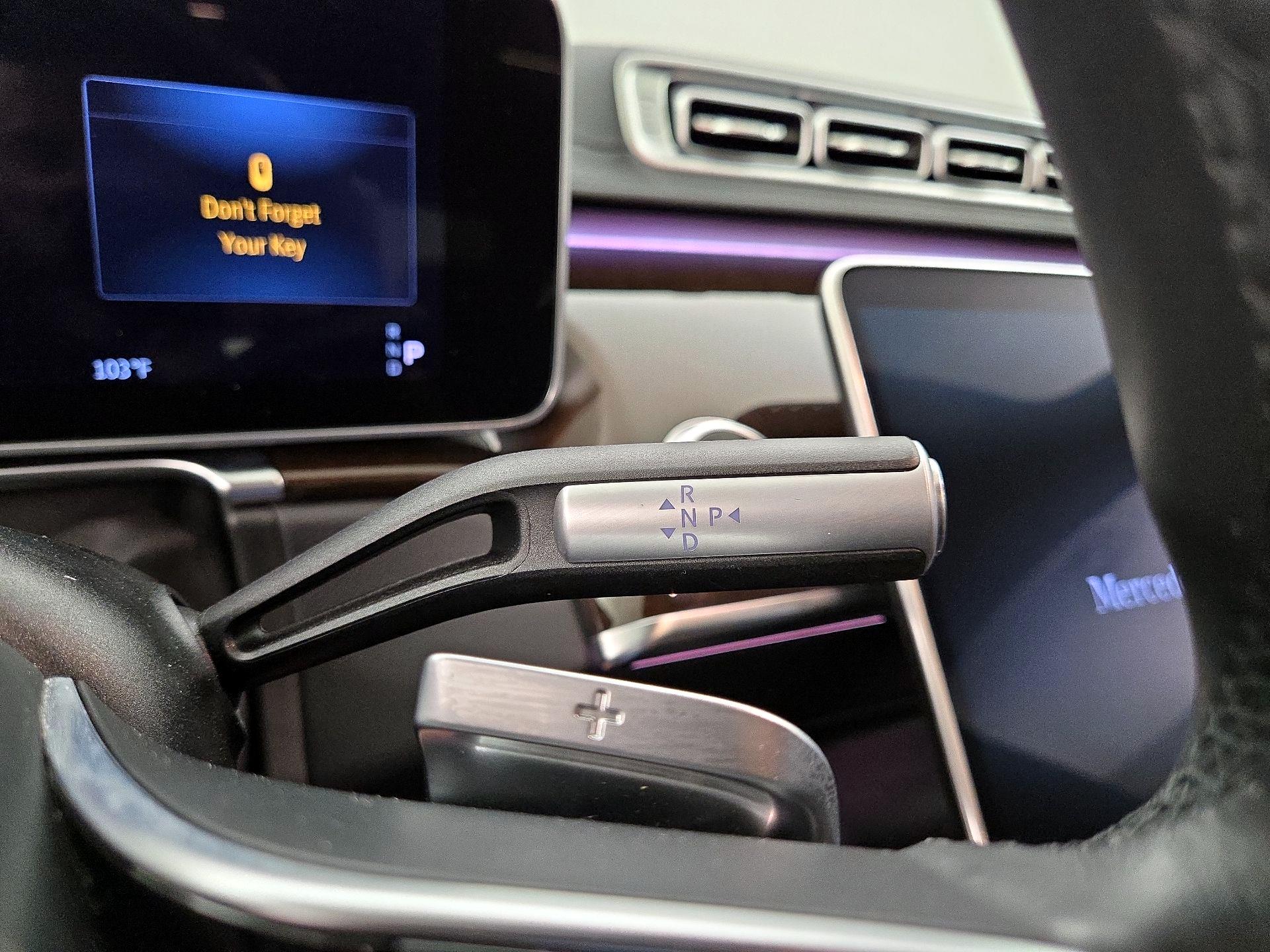 Thumbnail: 2023 Mercedes-Benz S-Class - 18