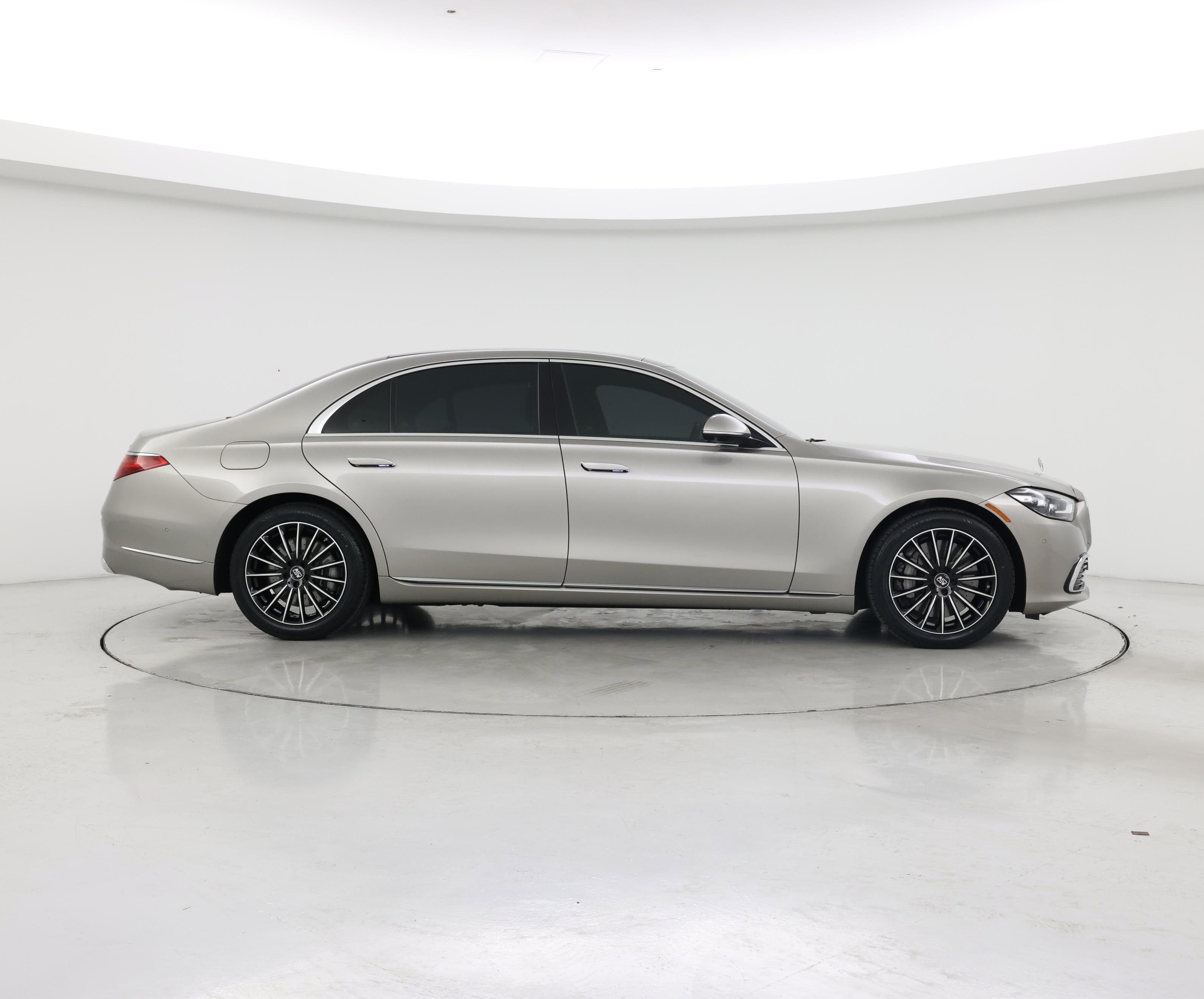 Thumbnail: 2023 Mercedes-Benz S-Class - 7