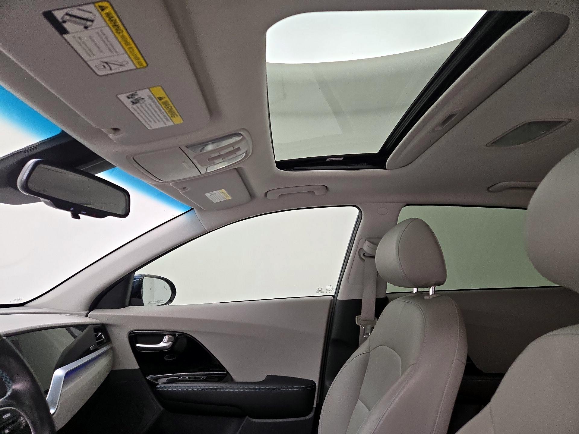 Thumbnail: 2022 Kia Niro - 20