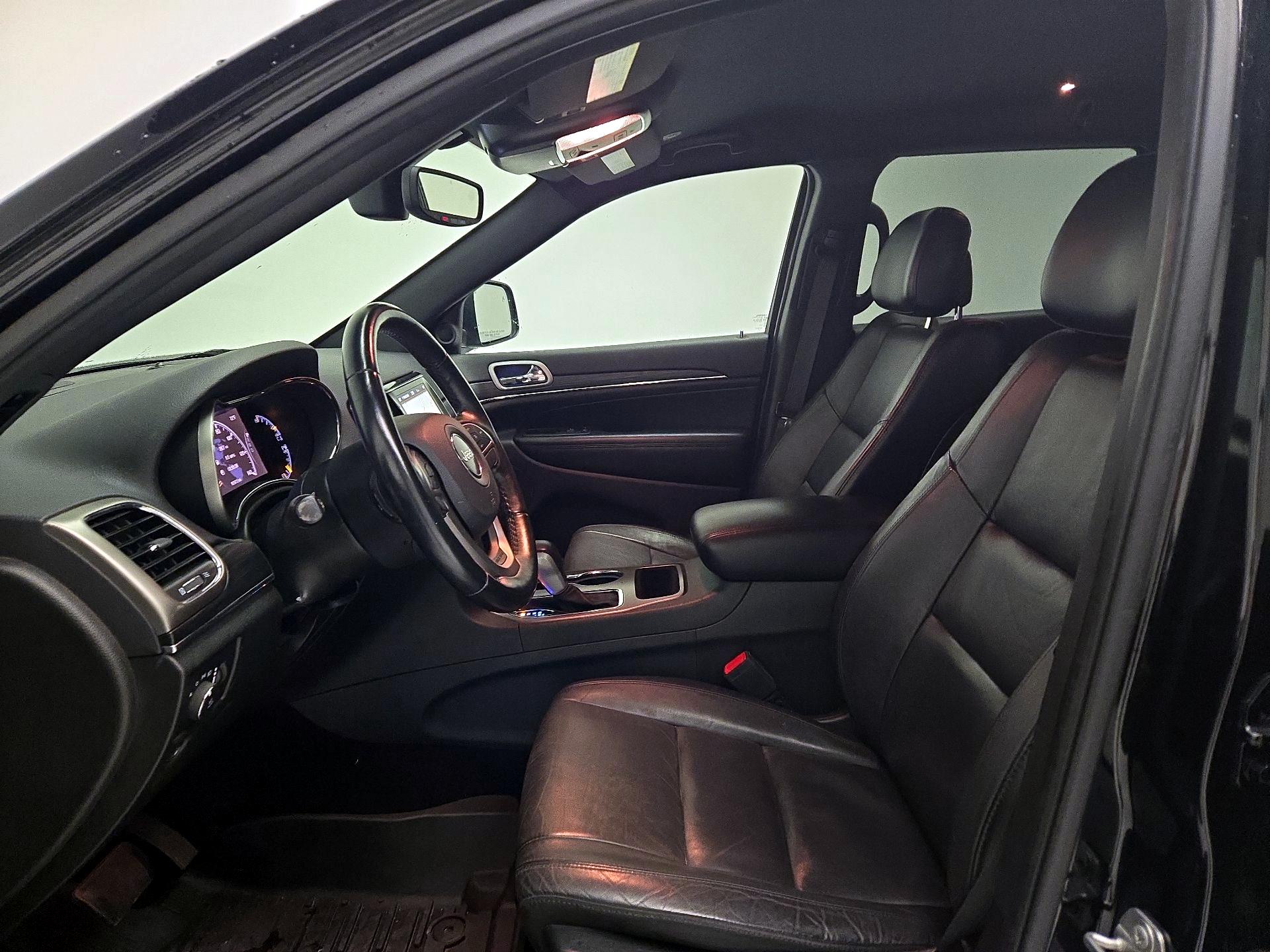 Thumbnail: 2019 Jeep Grand Cherokee - 11