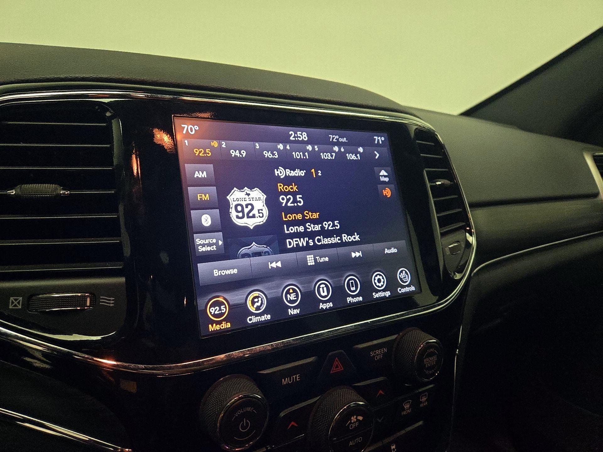 Thumbnail: 2019 Jeep Grand Cherokee - 16