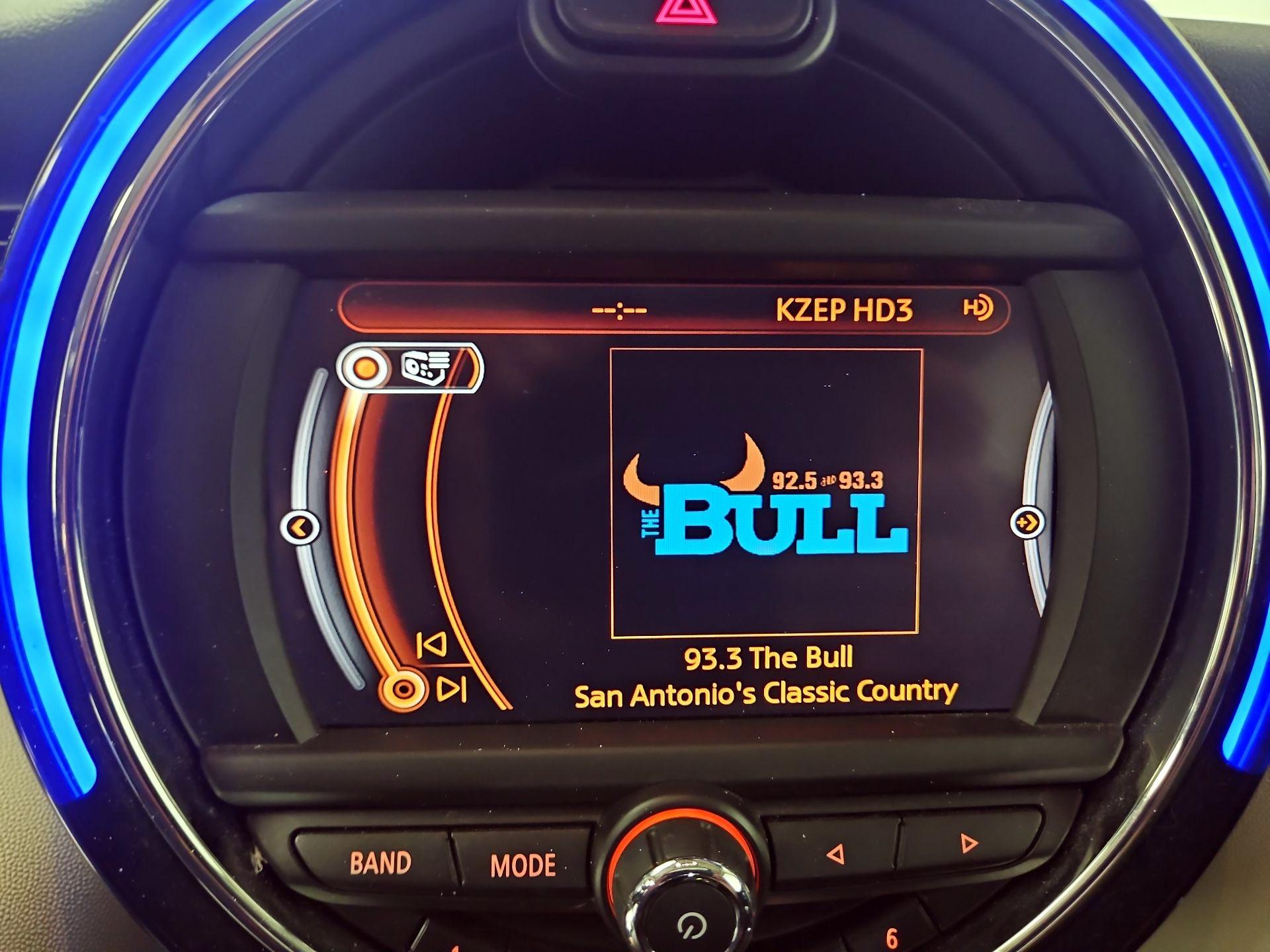 Thumbnail: 2015 MINI Cooper Hardtop - 16