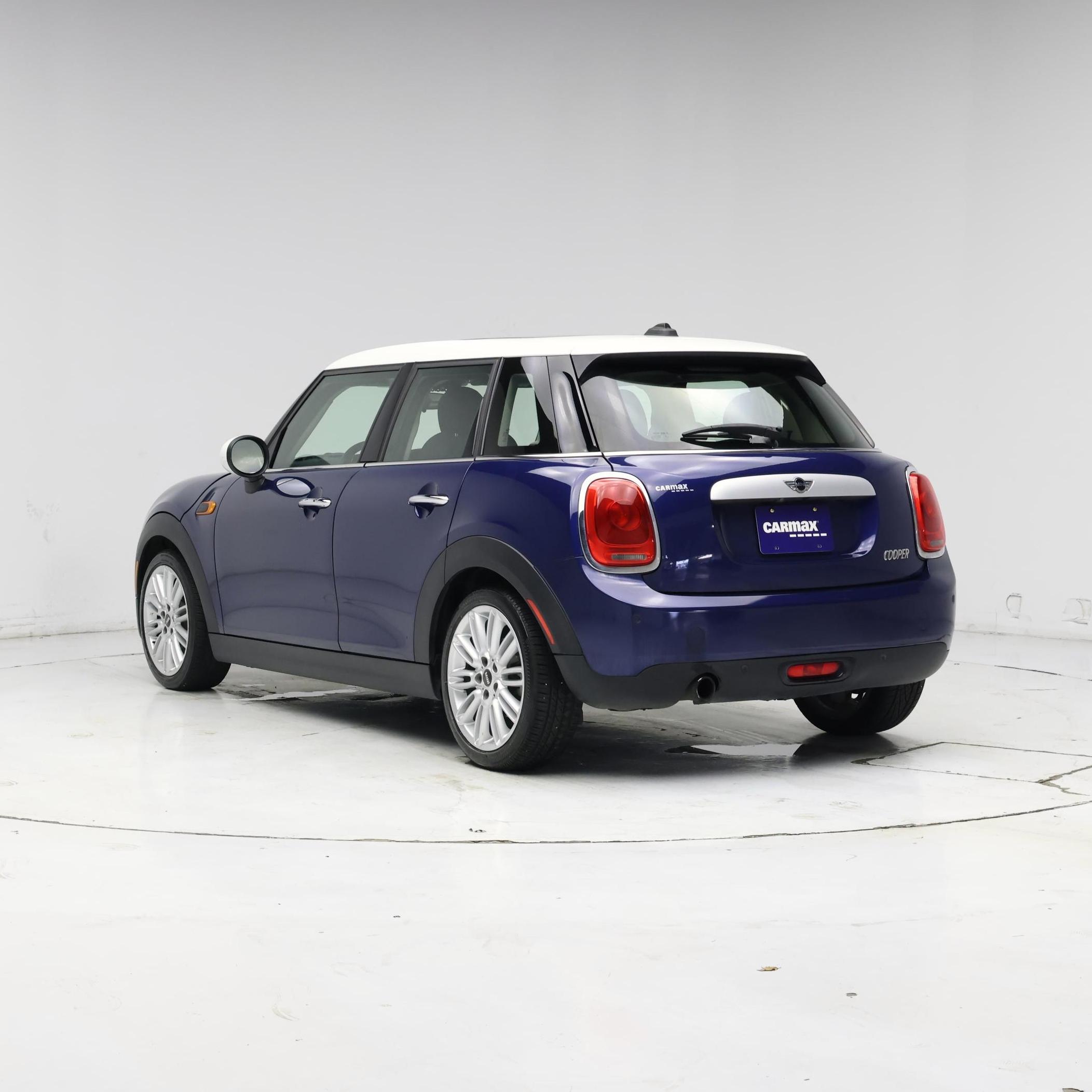 Thumbnail: 2015 MINI Cooper Hardtop - 2