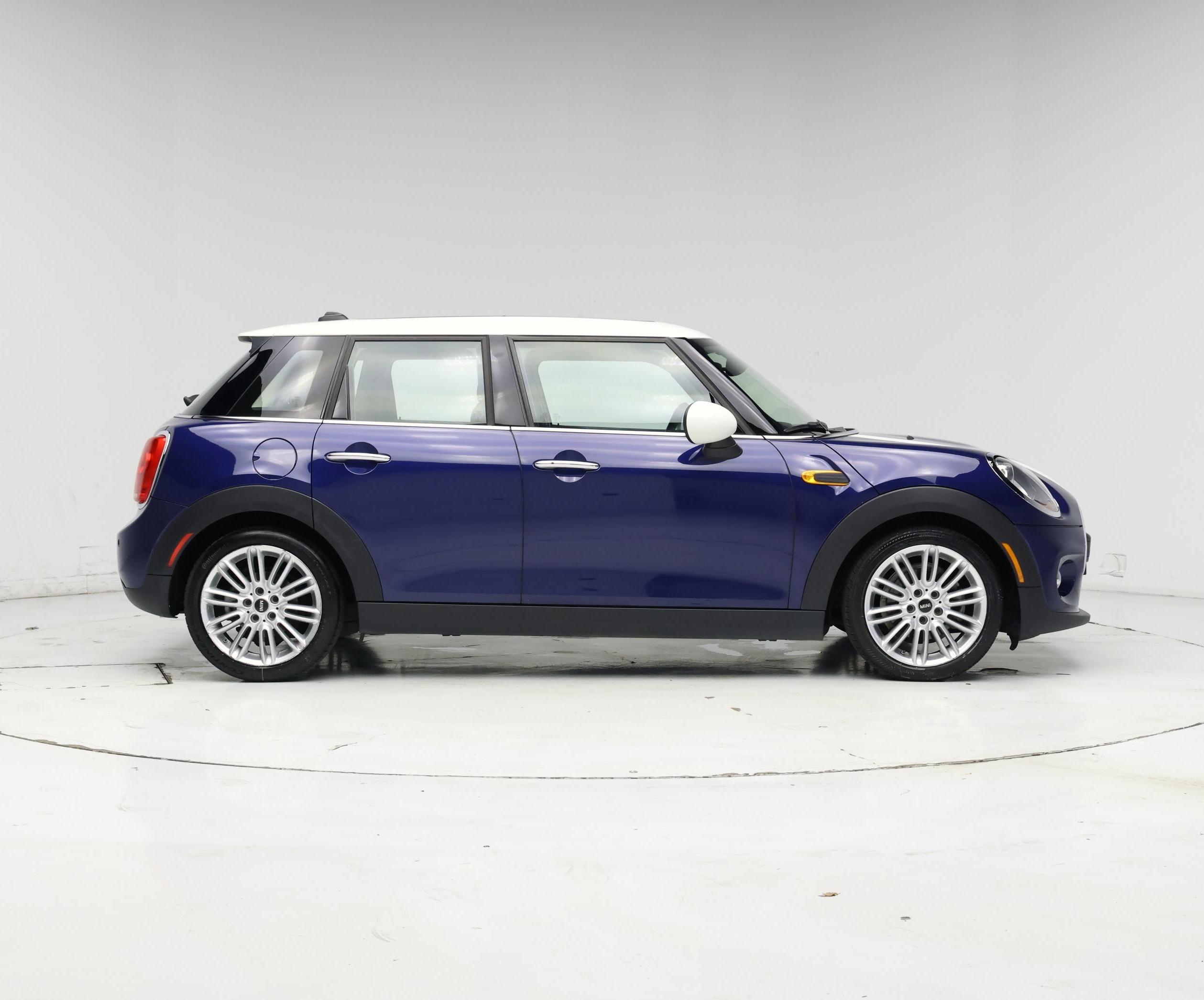 Thumbnail: 2015 MINI Cooper Hardtop - 7