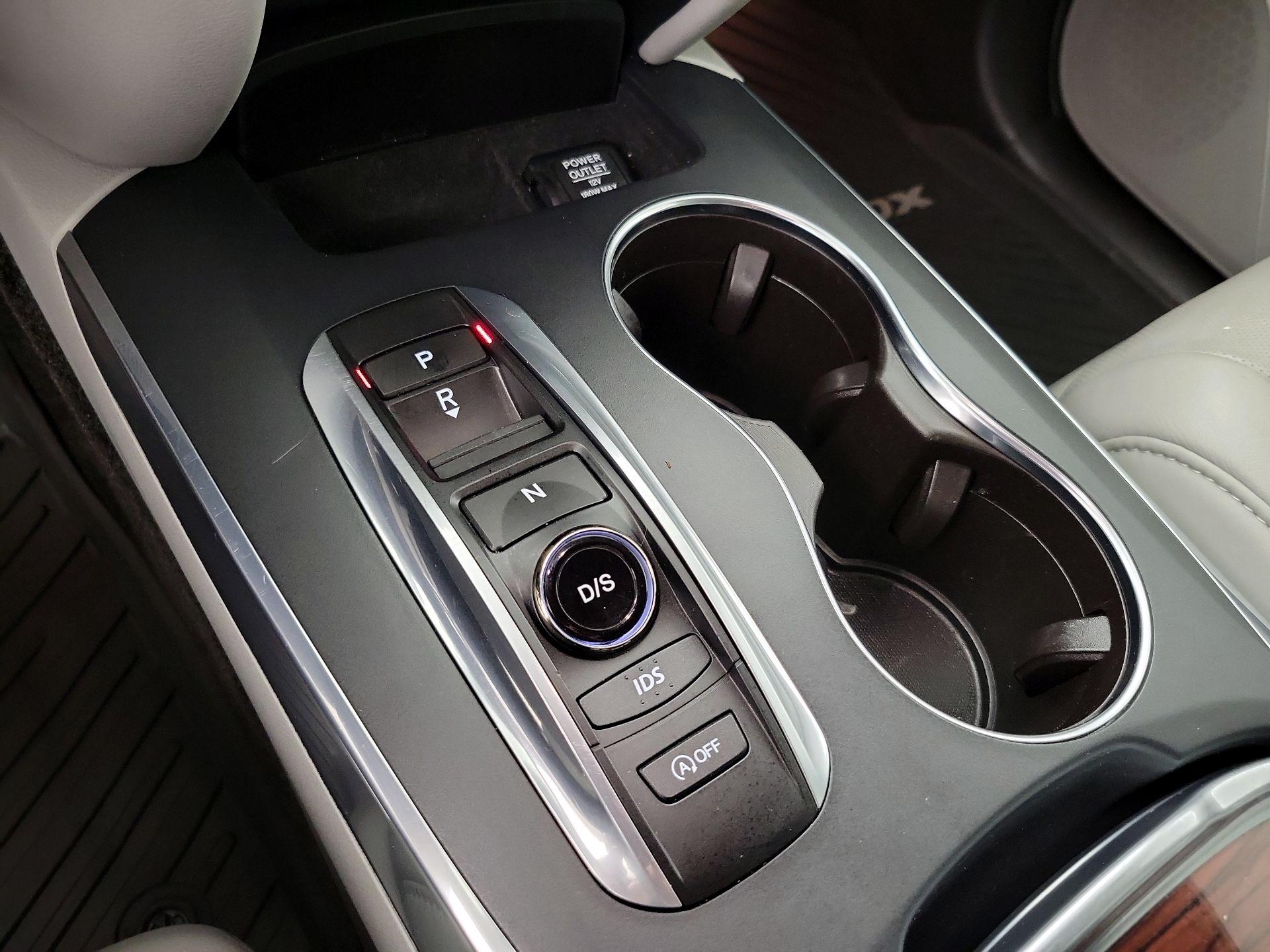Thumbnail: 2016 Acura MDX - 17