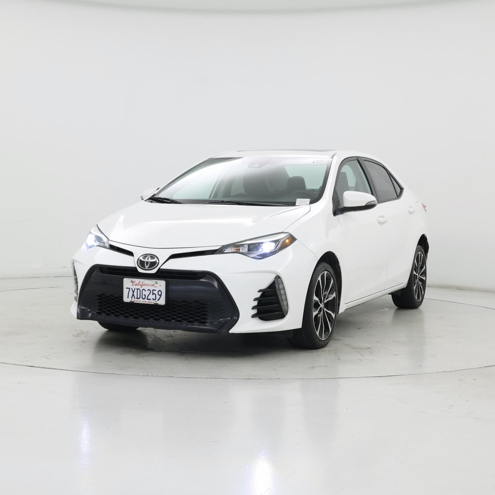 Thumbnail: 2017 Toyota Corolla - 4