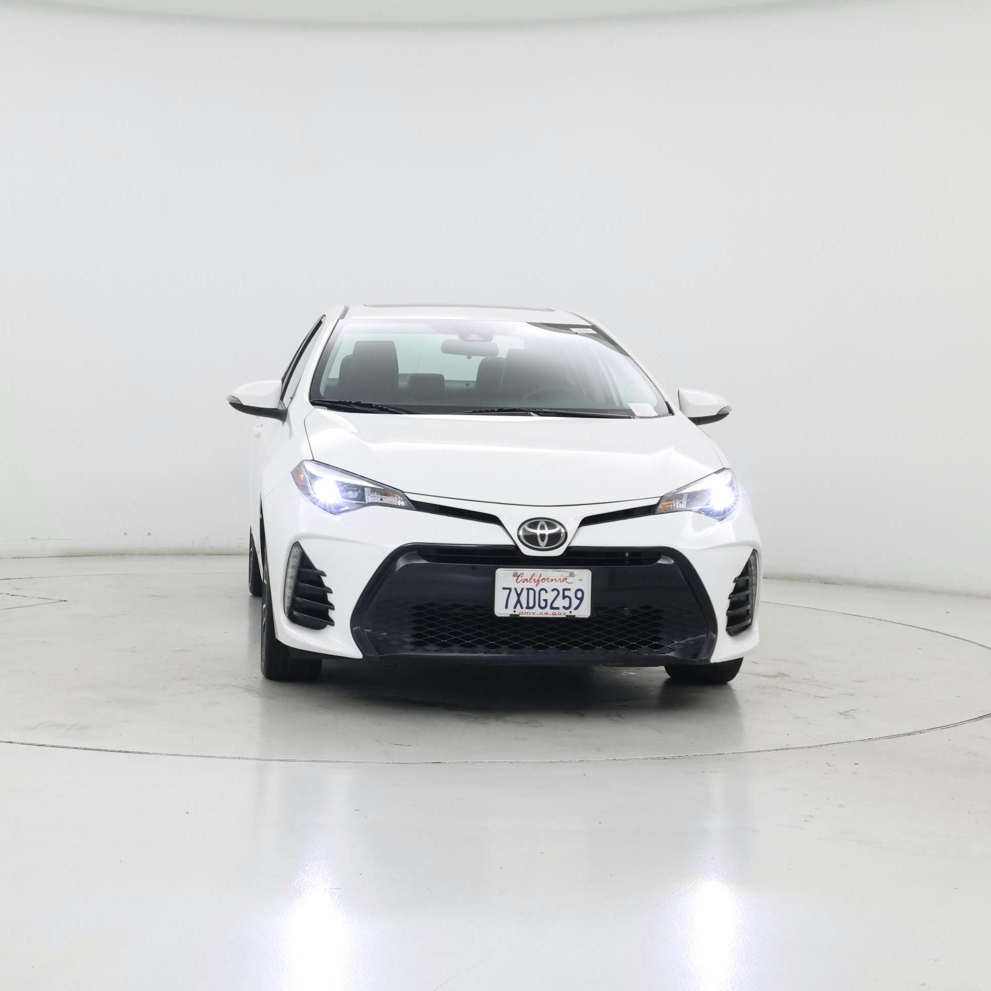 Thumbnail: 2017 Toyota Corolla - 5