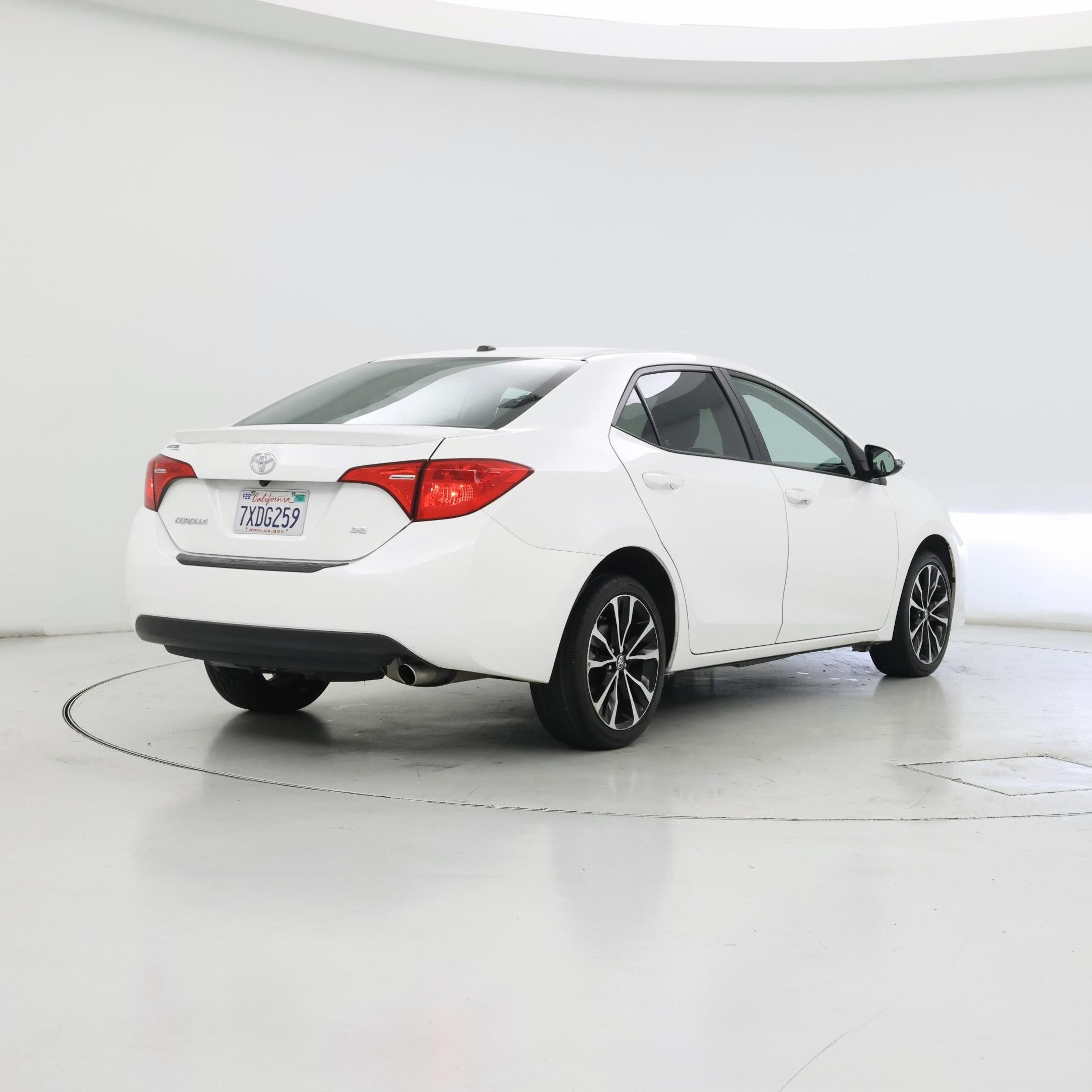 Thumbnail: 2017 Toyota Corolla - 8