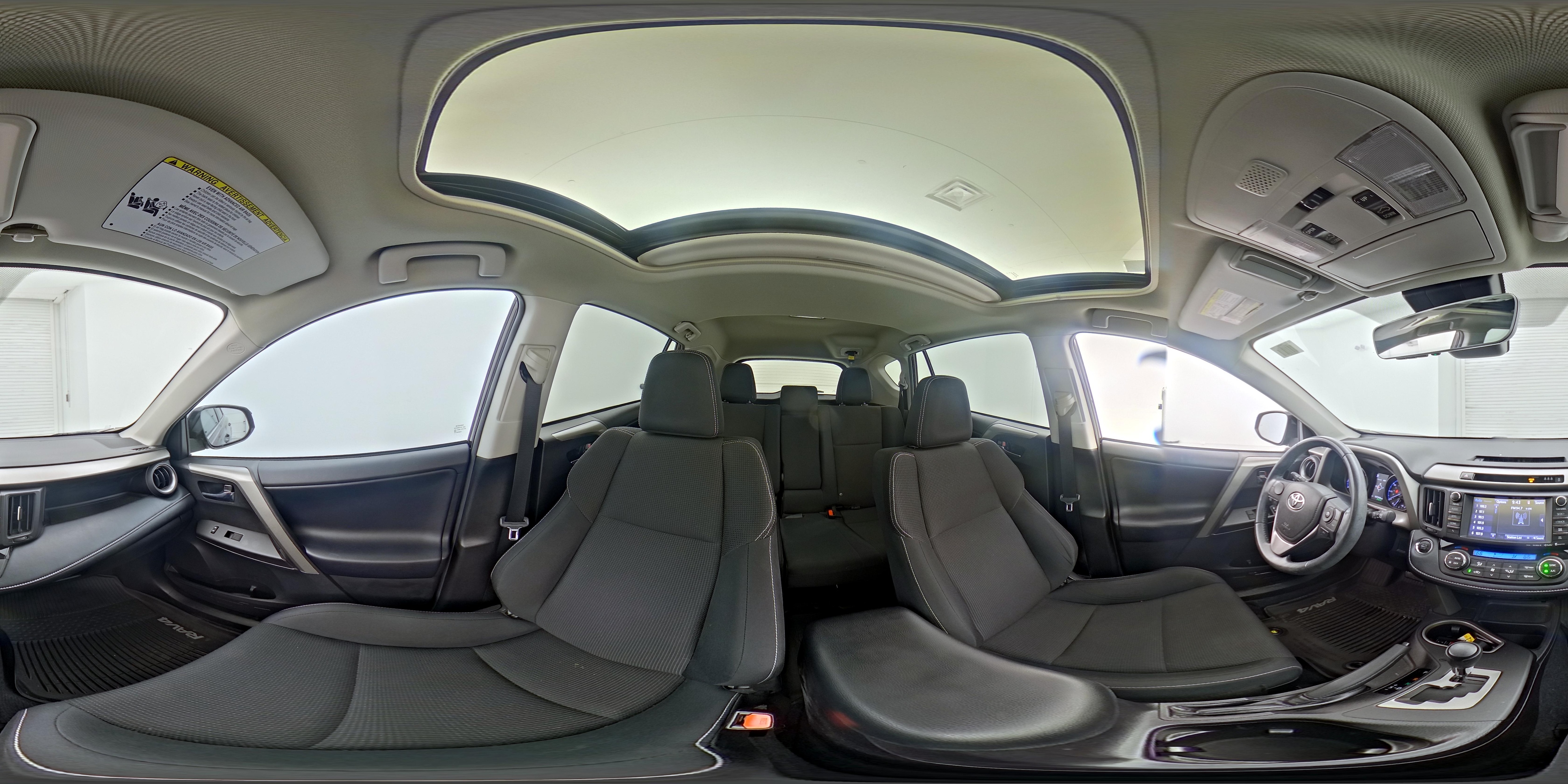 2018 Toyota RAV4 XLE - Photo 25