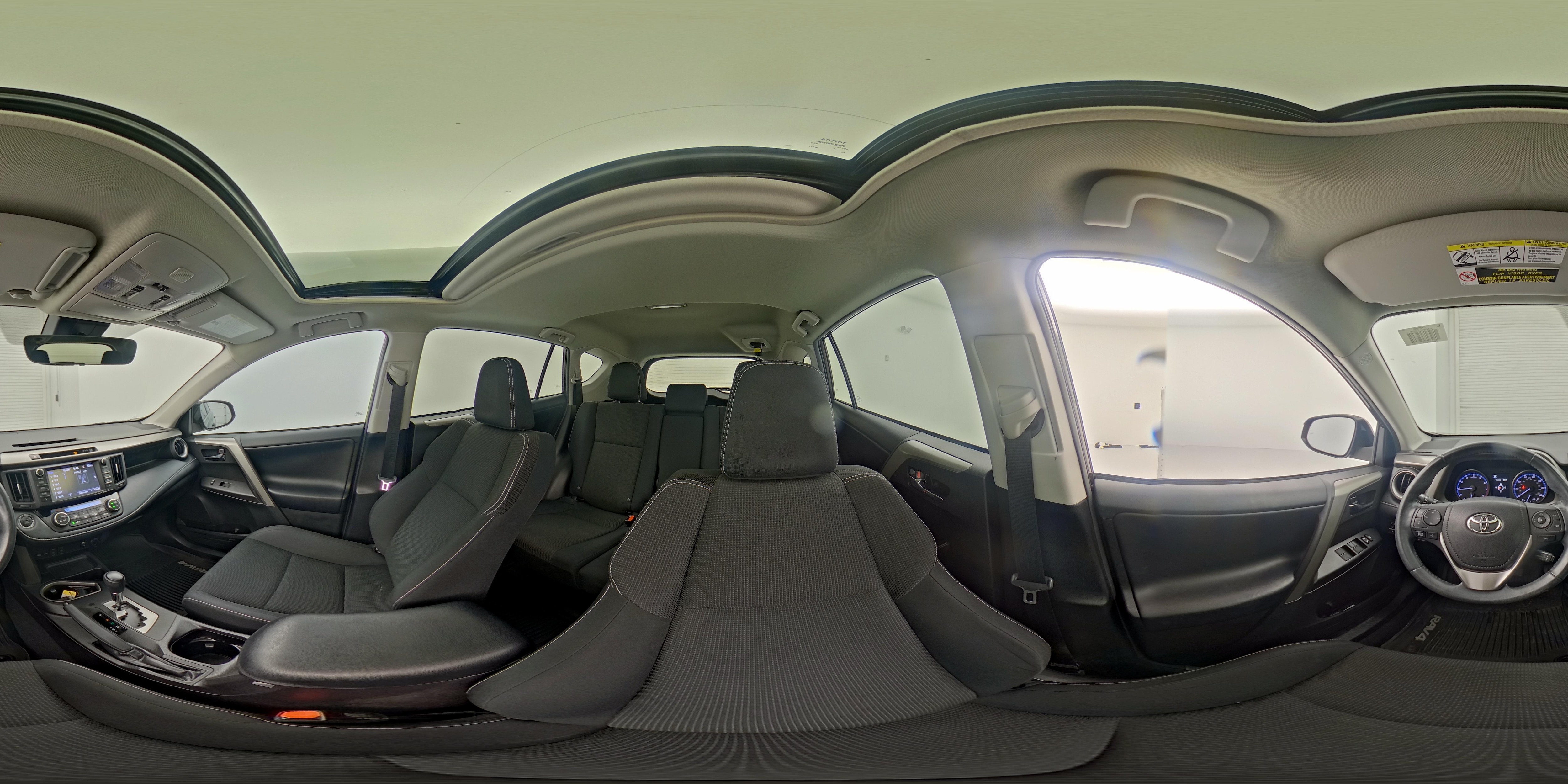 2018 Toyota RAV4 XLE - Photo 27