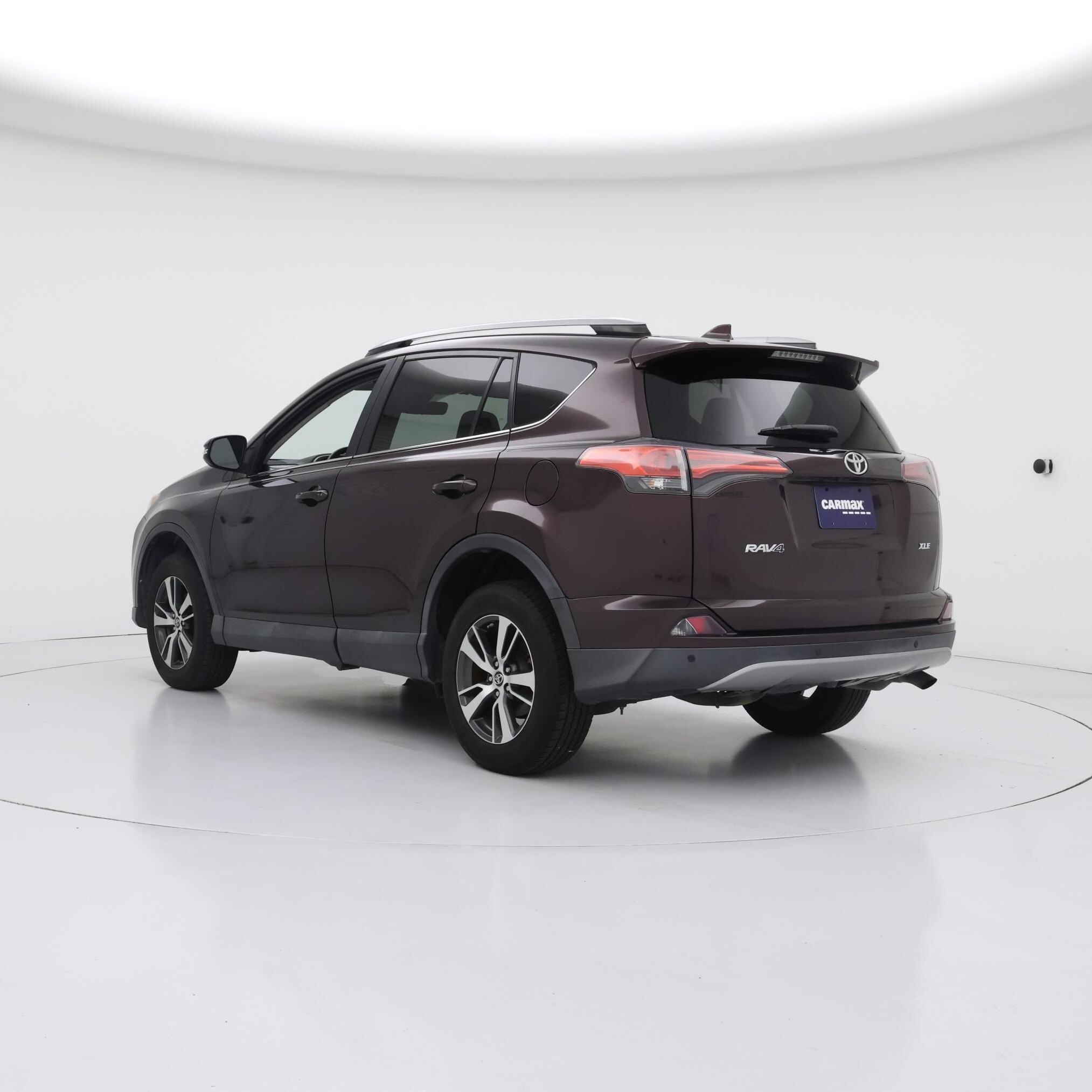 Thumbnail: 2018 Toyota RAV4 - 2