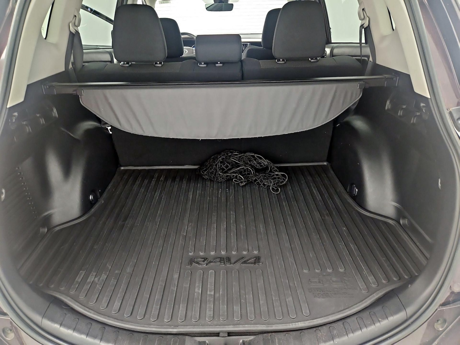 2018 Toyota RAV4 XLE - Photo 22