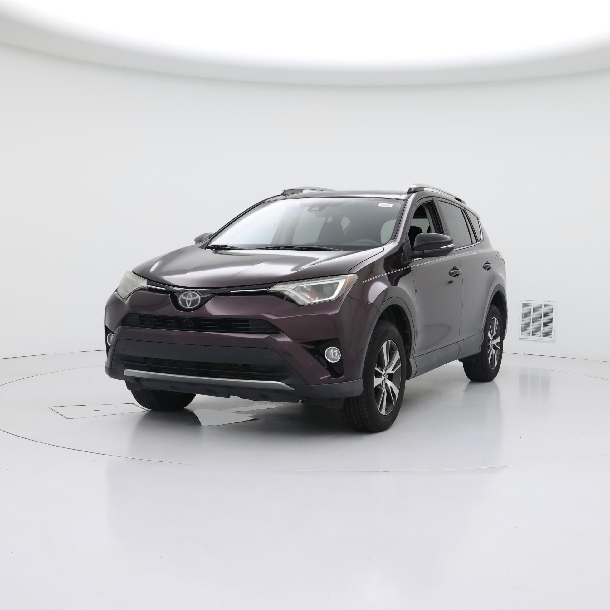 Thumbnail: 2018 Toyota RAV4 - 4