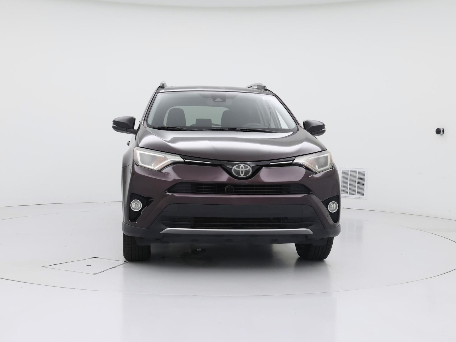 2018 Toyota RAV4 XLE - Photo 6