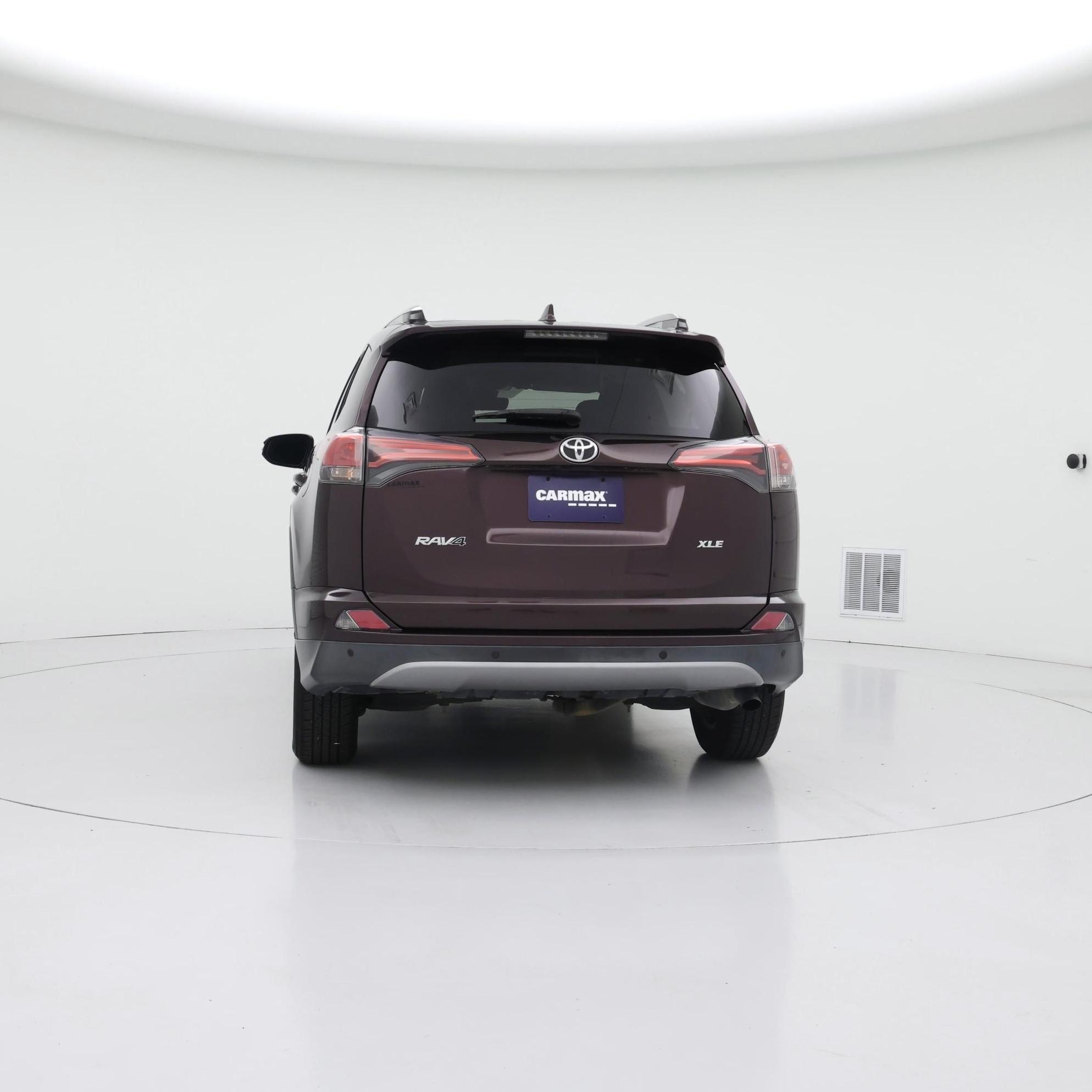 Thumbnail: 2018 Toyota RAV4 - 6