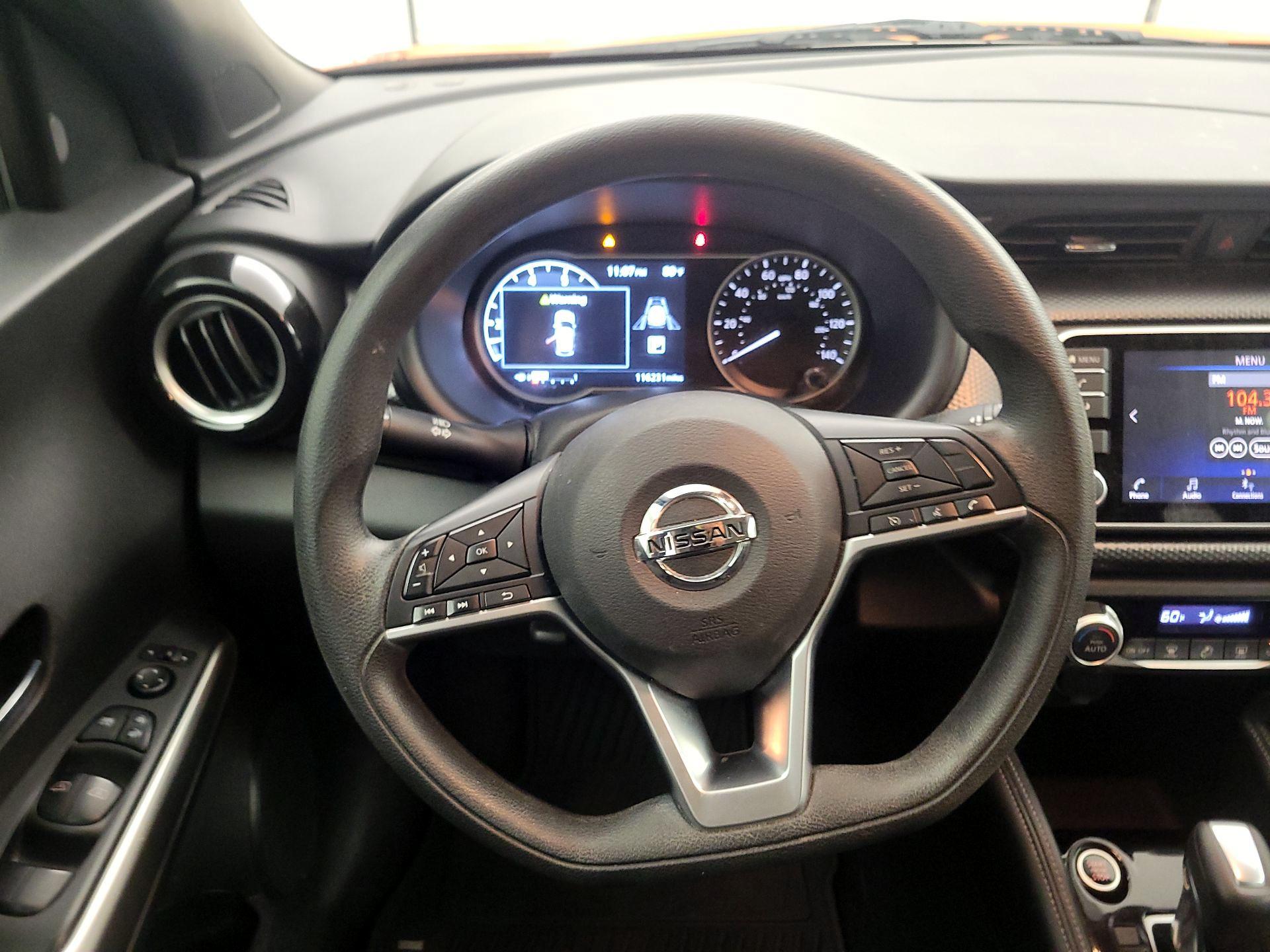 Thumbnail: 2020 Nissan Kicks - 10