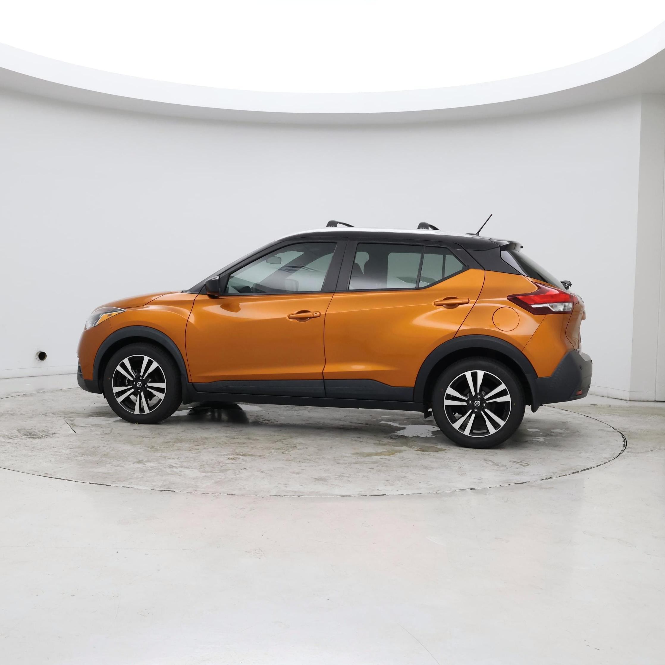 Thumbnail: 2020 Nissan Kicks - 3