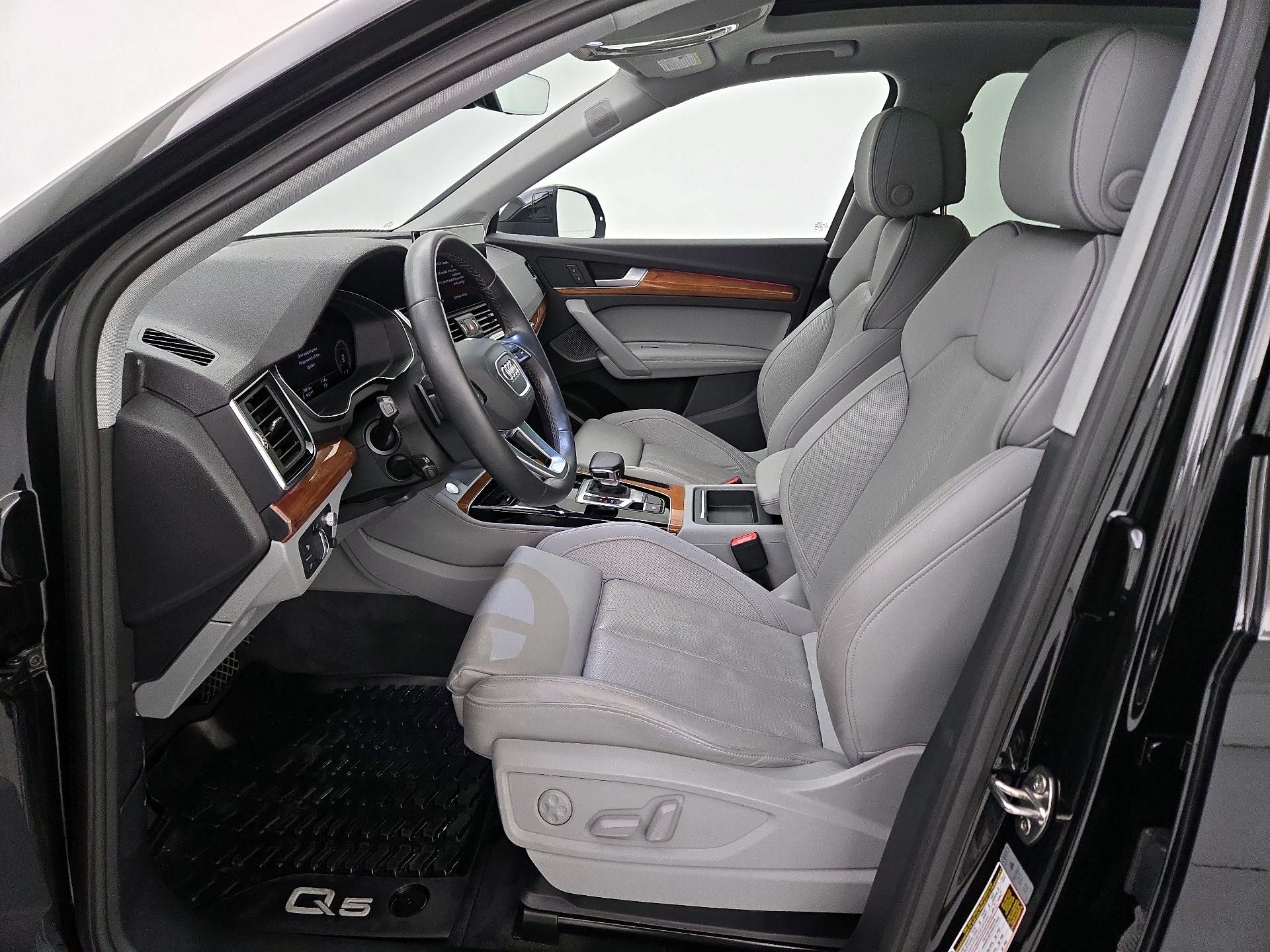 Thumbnail: 2022 Audi Q5 - 11