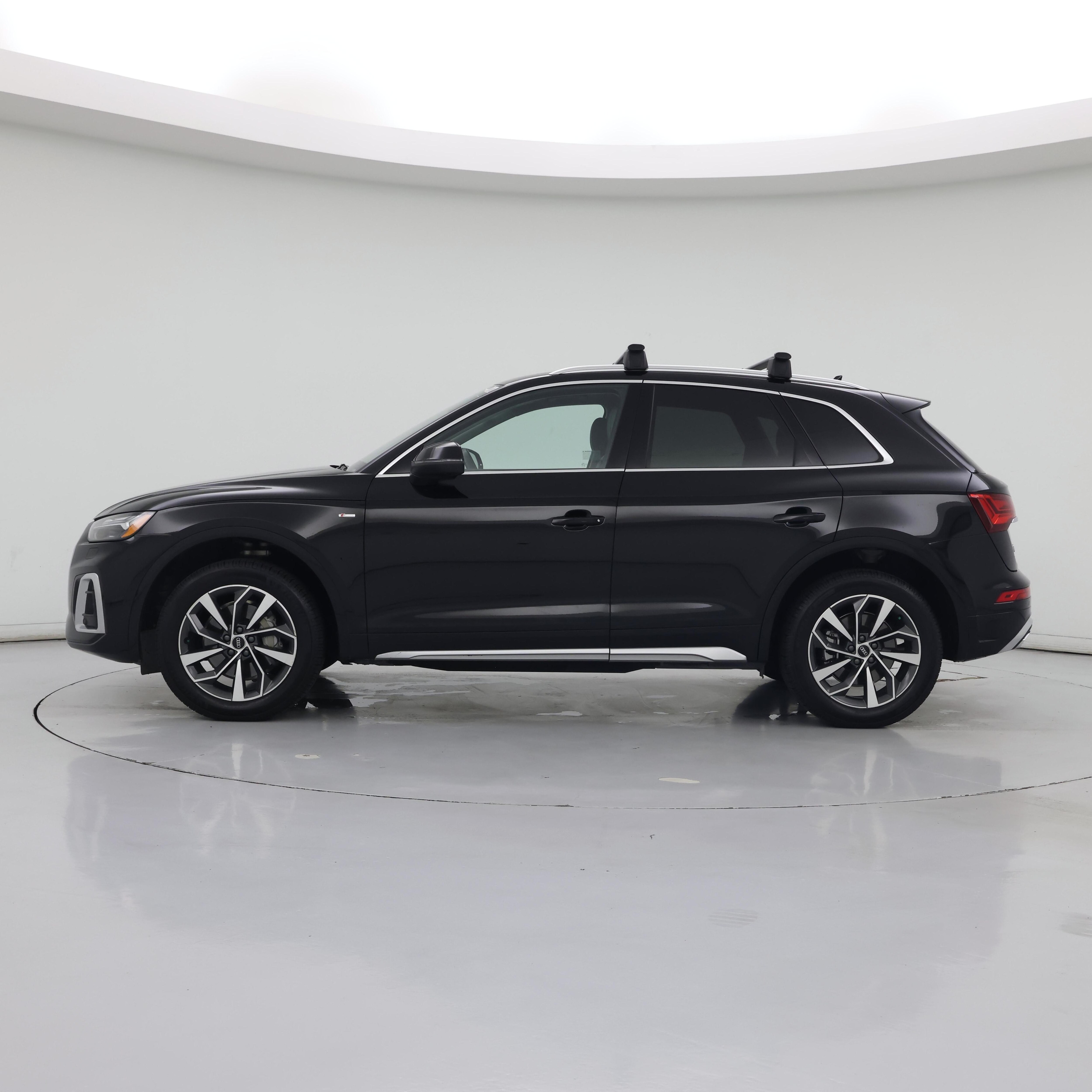 Thumbnail: 2022 Audi Q5 - 3