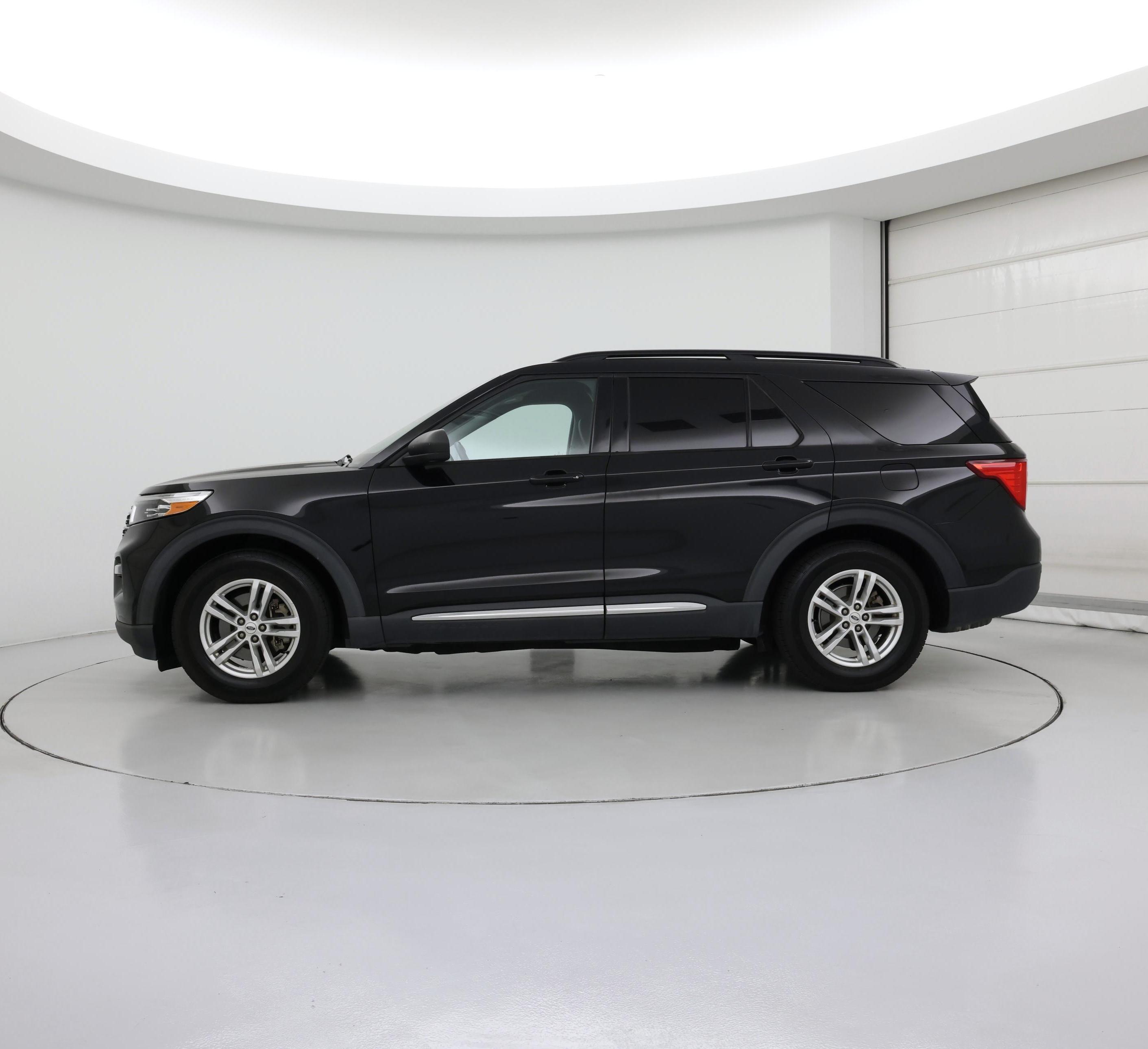 Thumbnail: 2020 Ford Explorer - 3