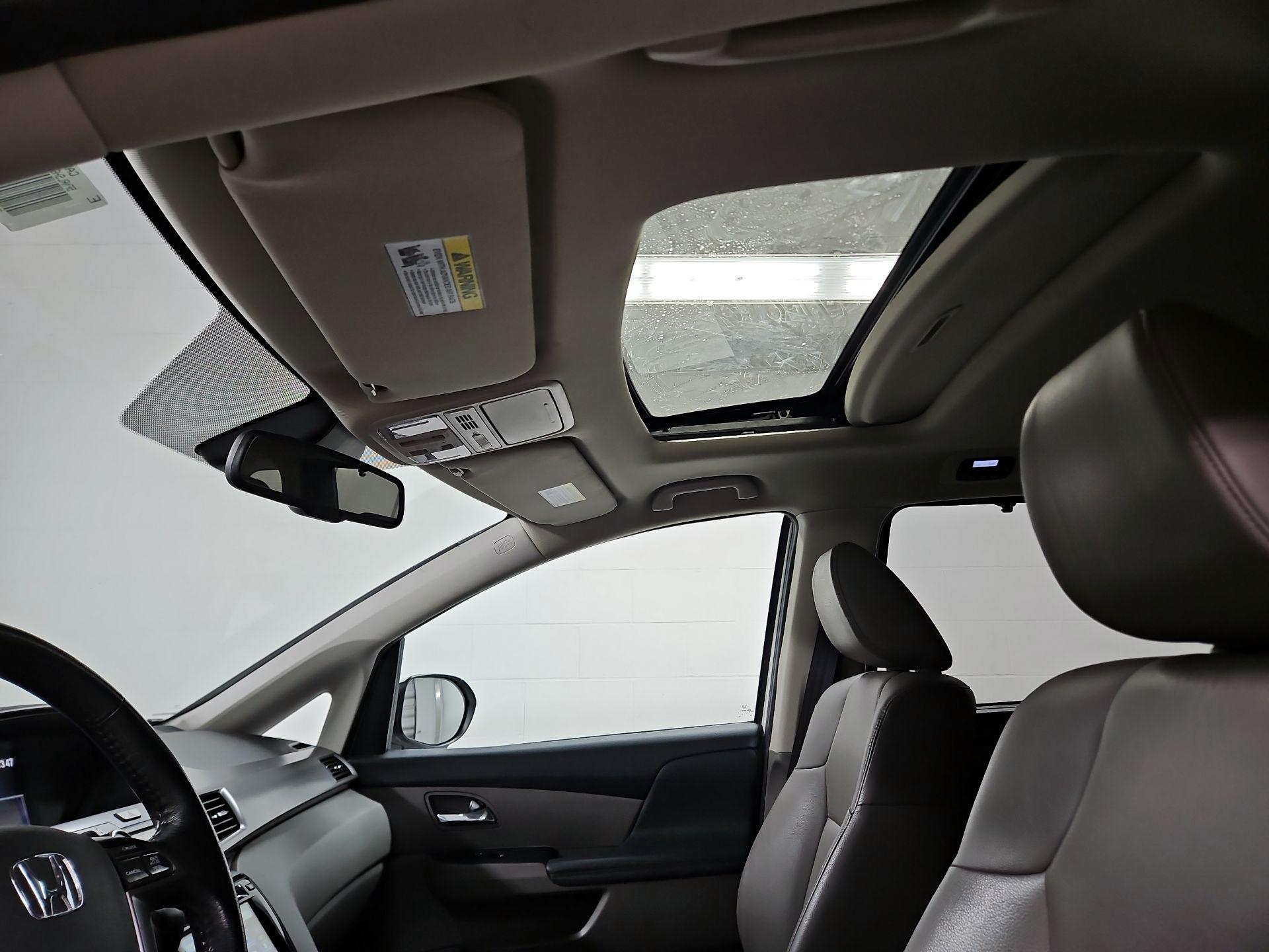 Thumbnail: 2014 Honda Odyssey - 19