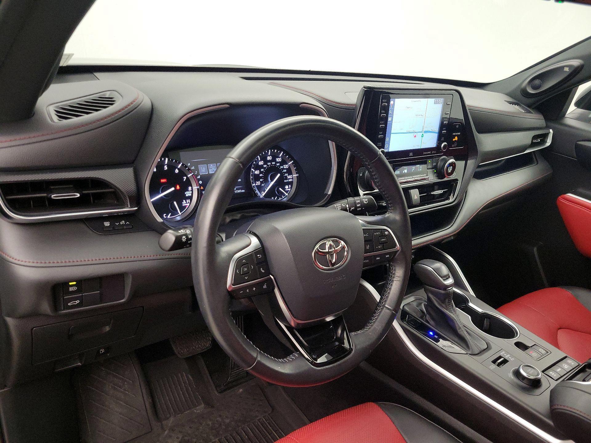 Thumbnail: 2021 Toyota Highlander - 9