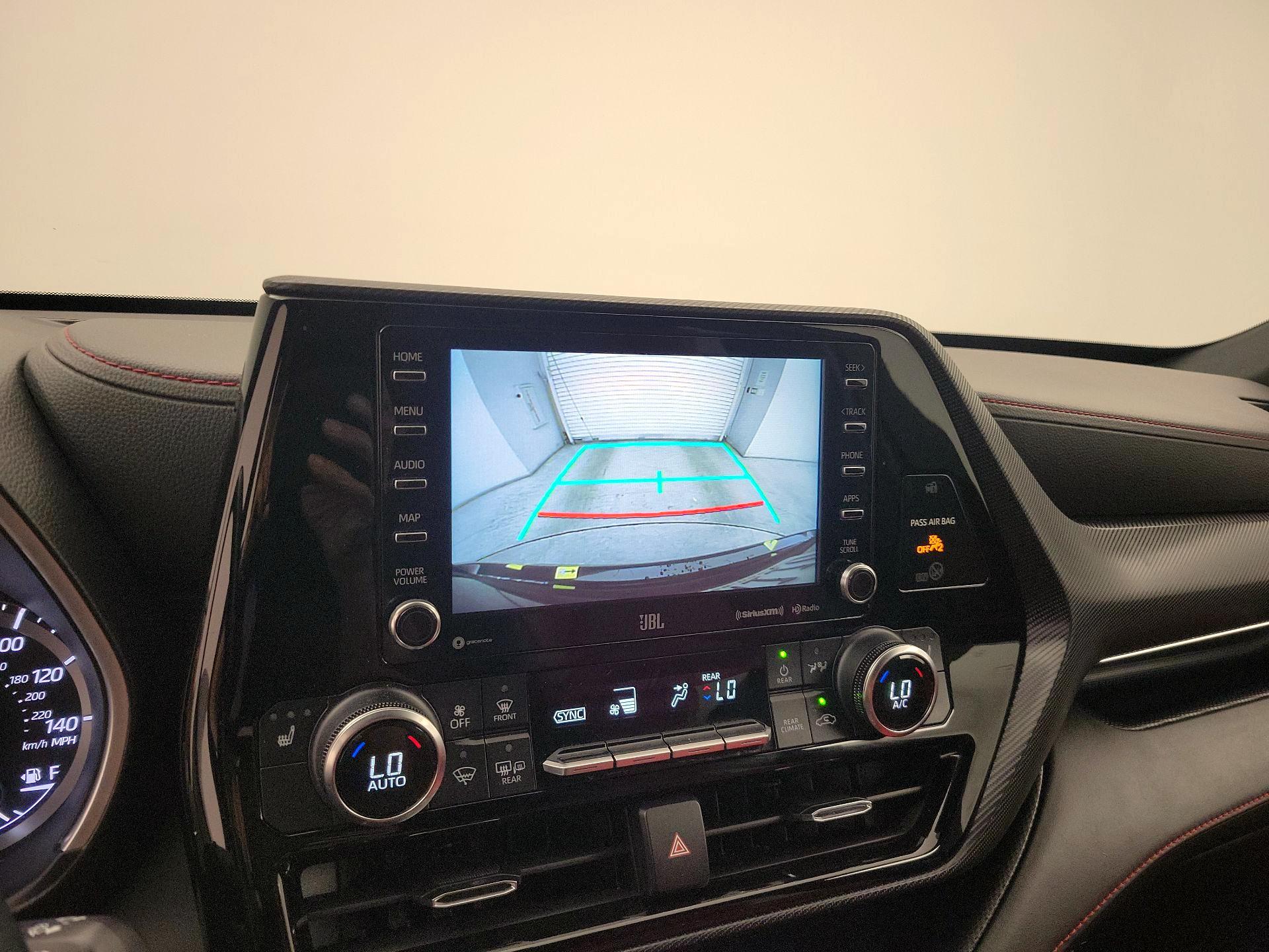 Thumbnail: 2021 Toyota Highlander - 15