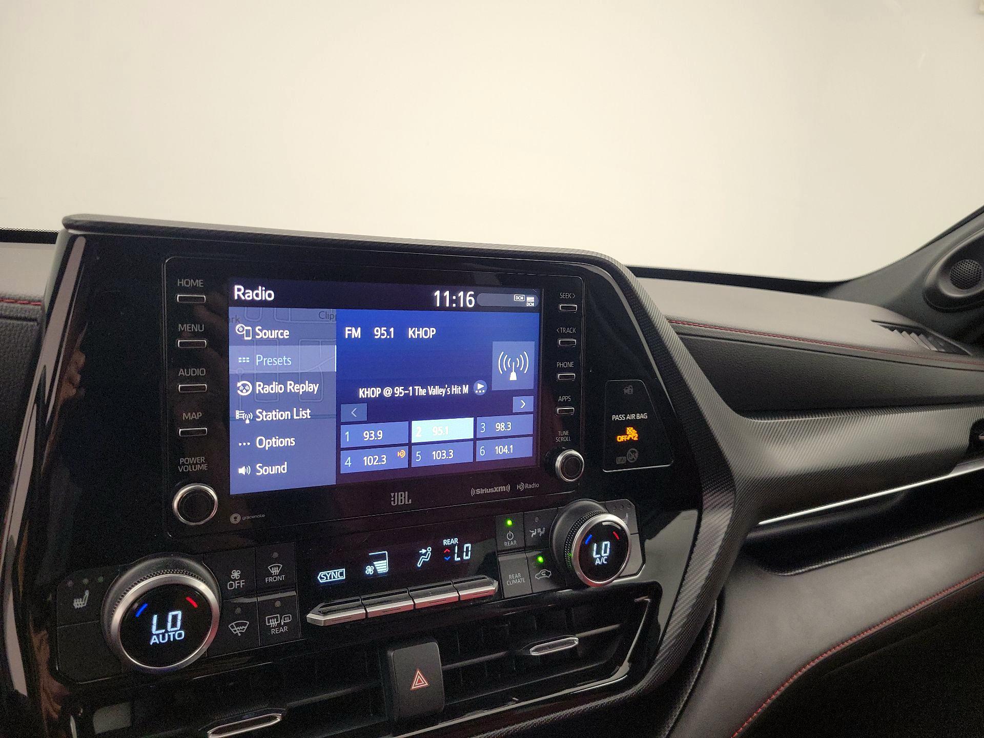 Thumbnail: 2021 Toyota Highlander - 16