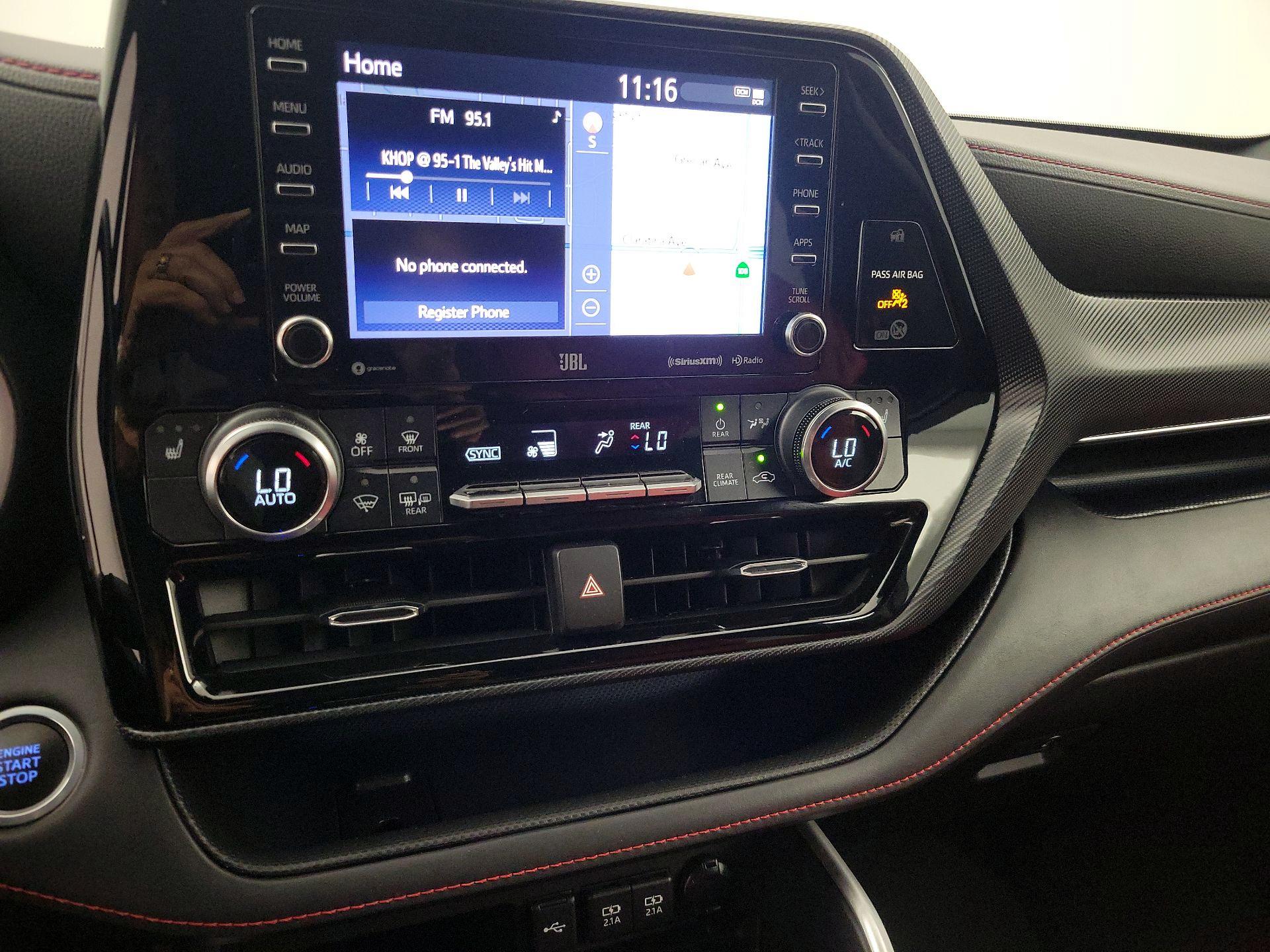 Thumbnail: 2021 Toyota Highlander - 17