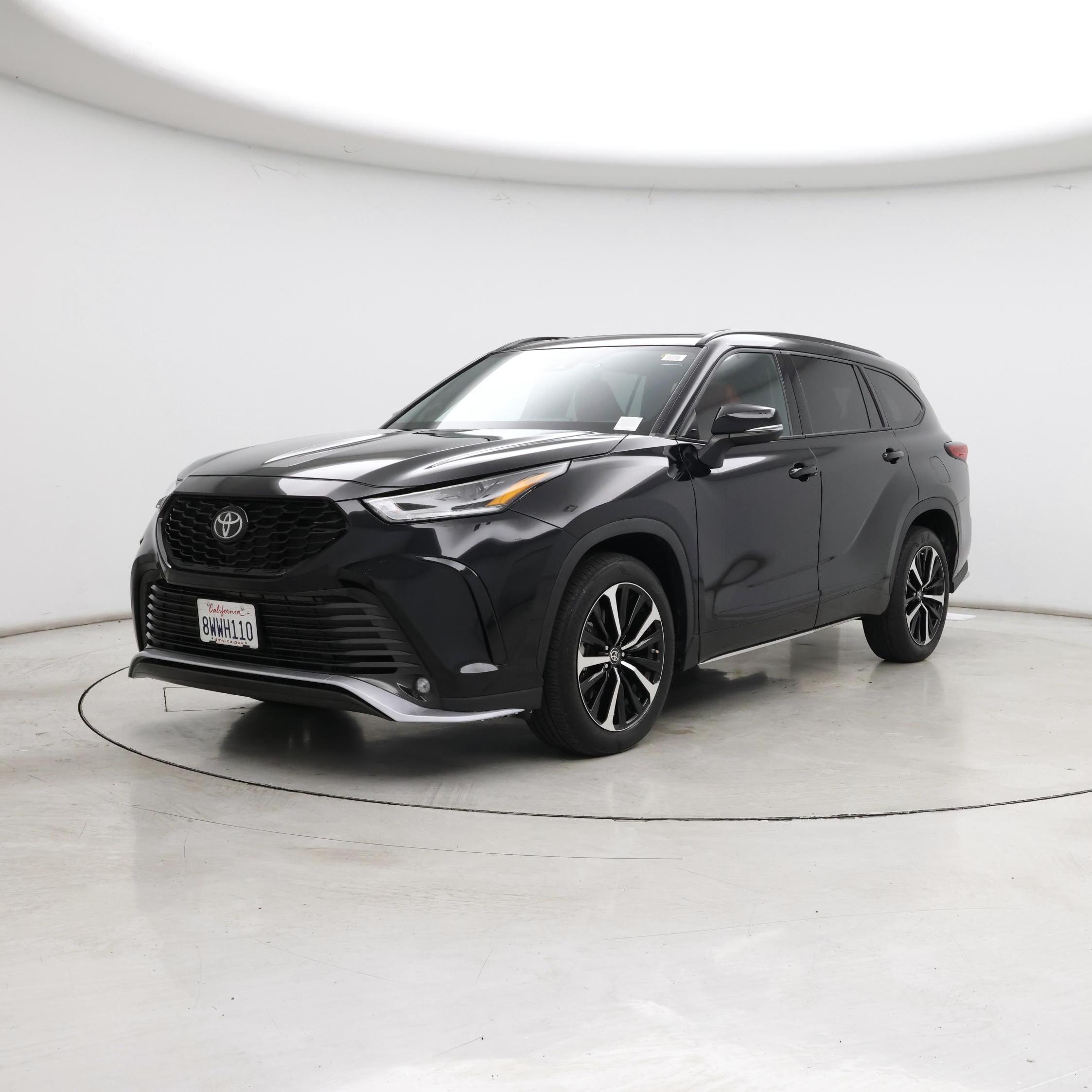 Thumbnail: 2021 Toyota Highlander - 4