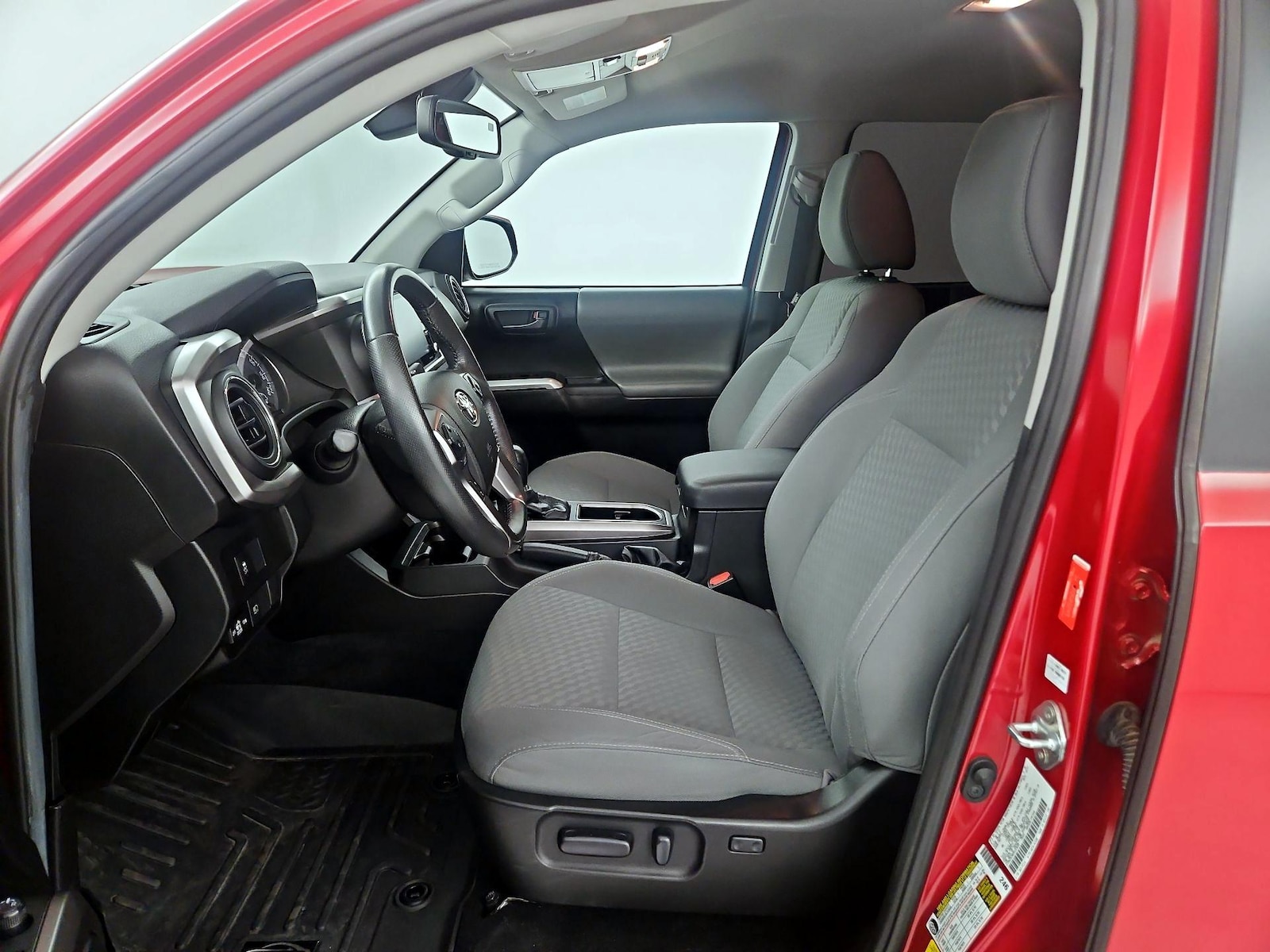 2021 Toyota Tacoma SR5 - Photo 10