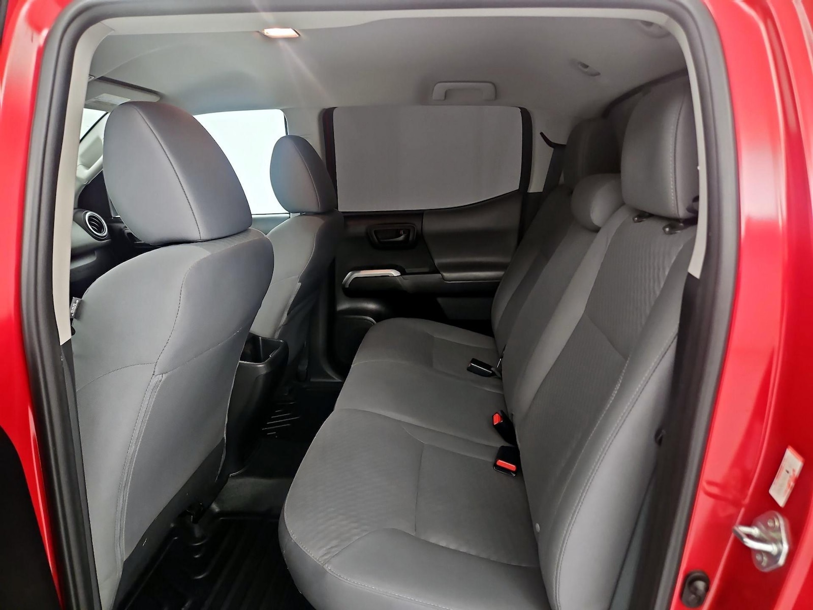 2021 Toyota Tacoma SR5 - Photo 18
