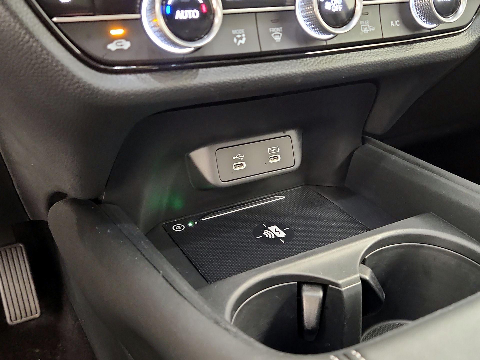 Thumbnail: 2026 Honda HR-V - 18