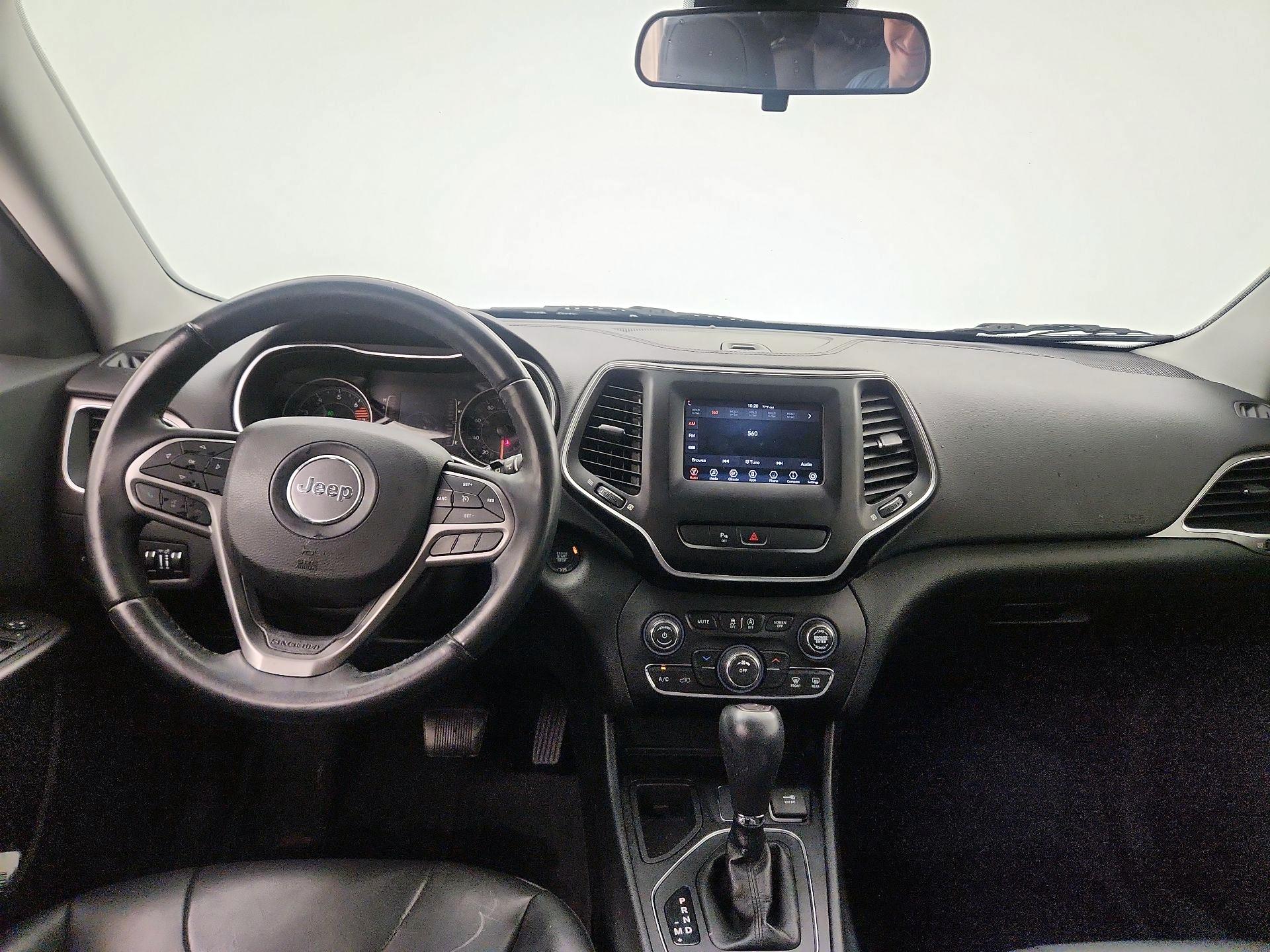 Thumbnail: 2019 Jeep Cherokee - 9