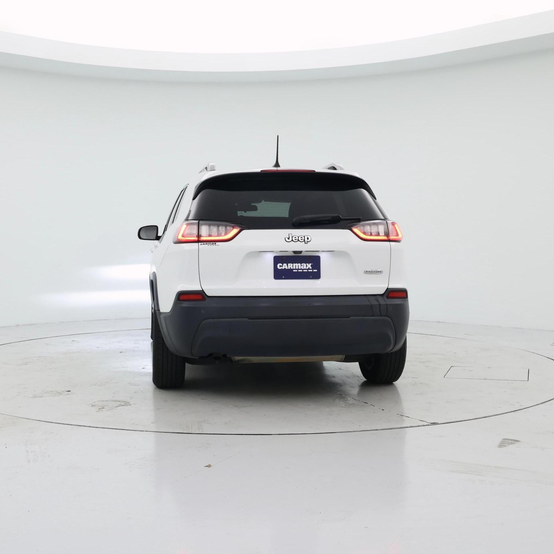 Thumbnail: 2019 Jeep Cherokee - 6