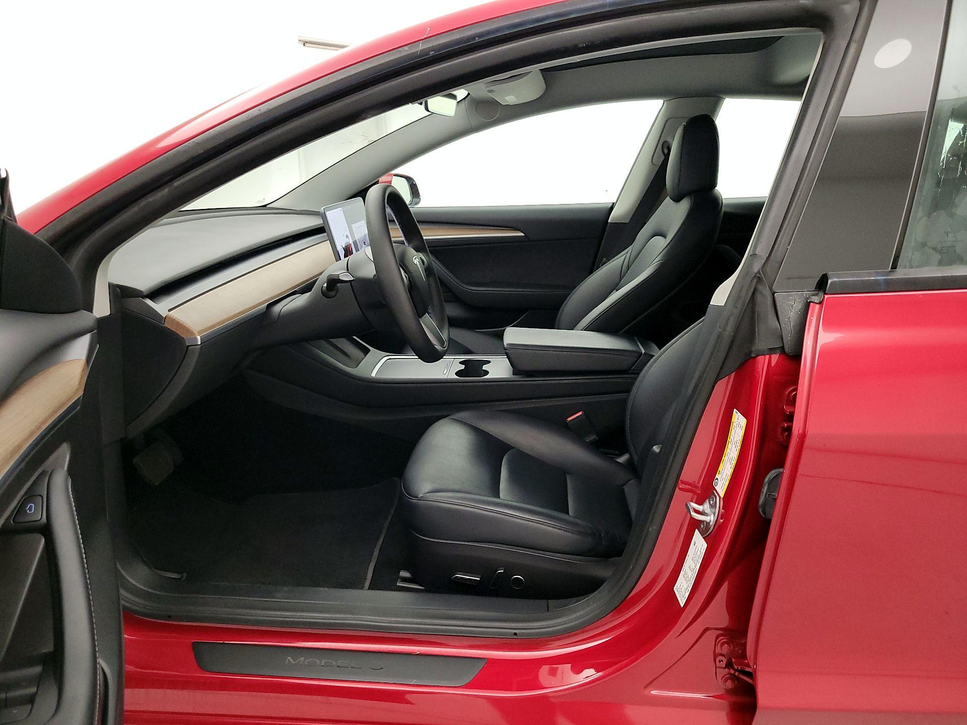 Thumbnail: 2022 Tesla Model 3 - 11