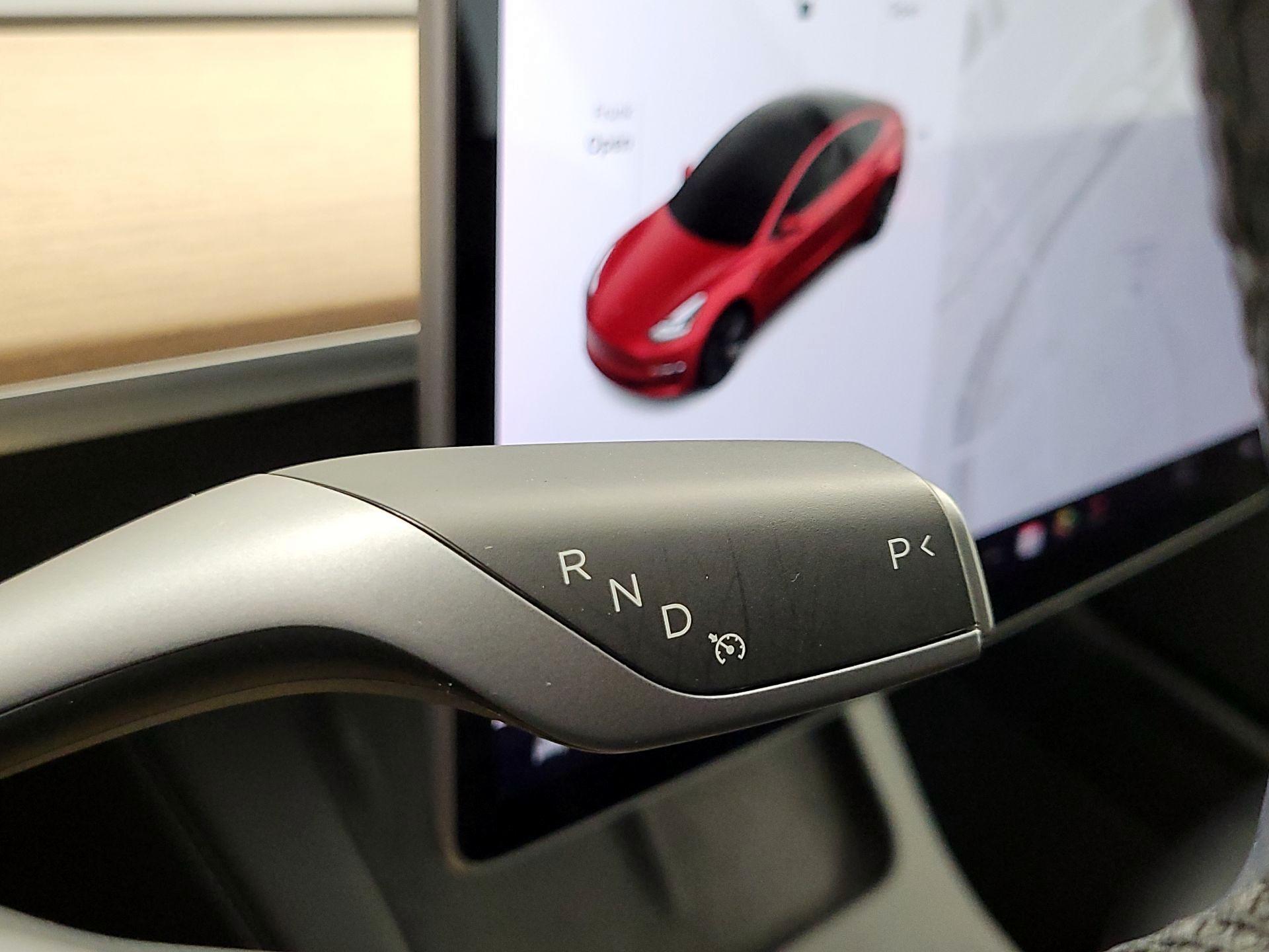 Thumbnail: 2022 Tesla Model 3 - 17