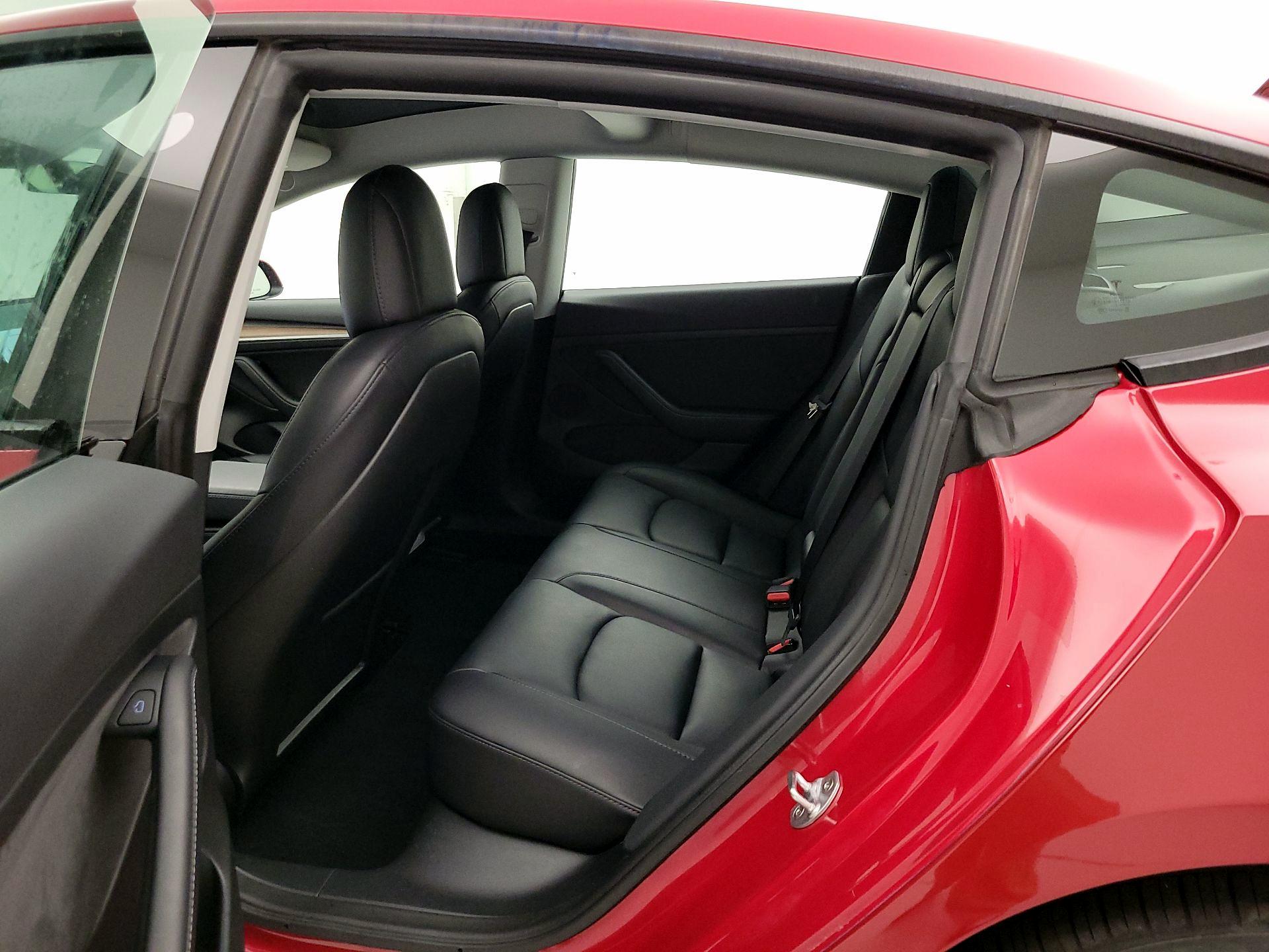 Thumbnail: 2022 Tesla Model 3 - 18