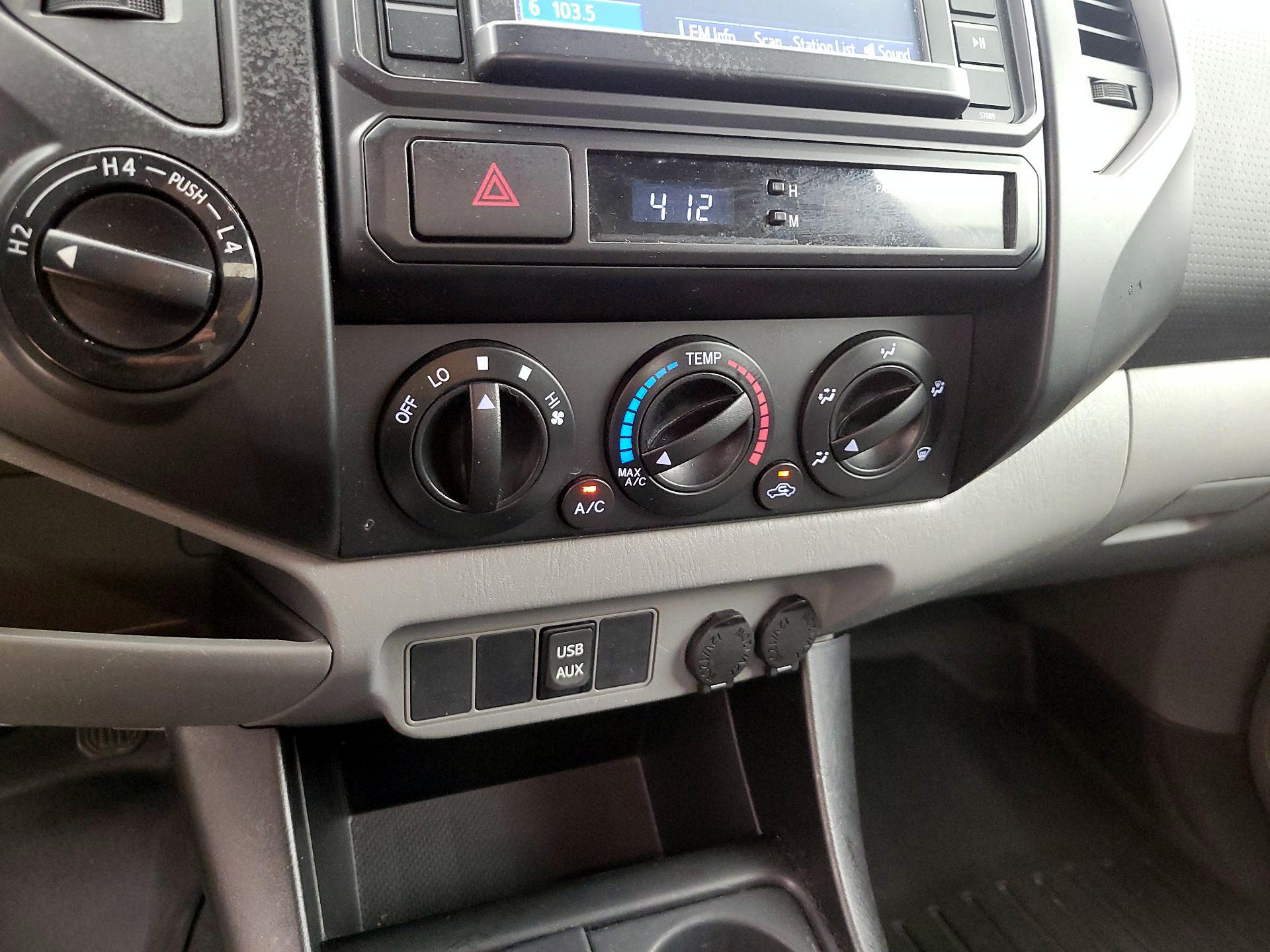 Thumbnail: 2014 Toyota Tacoma - 16