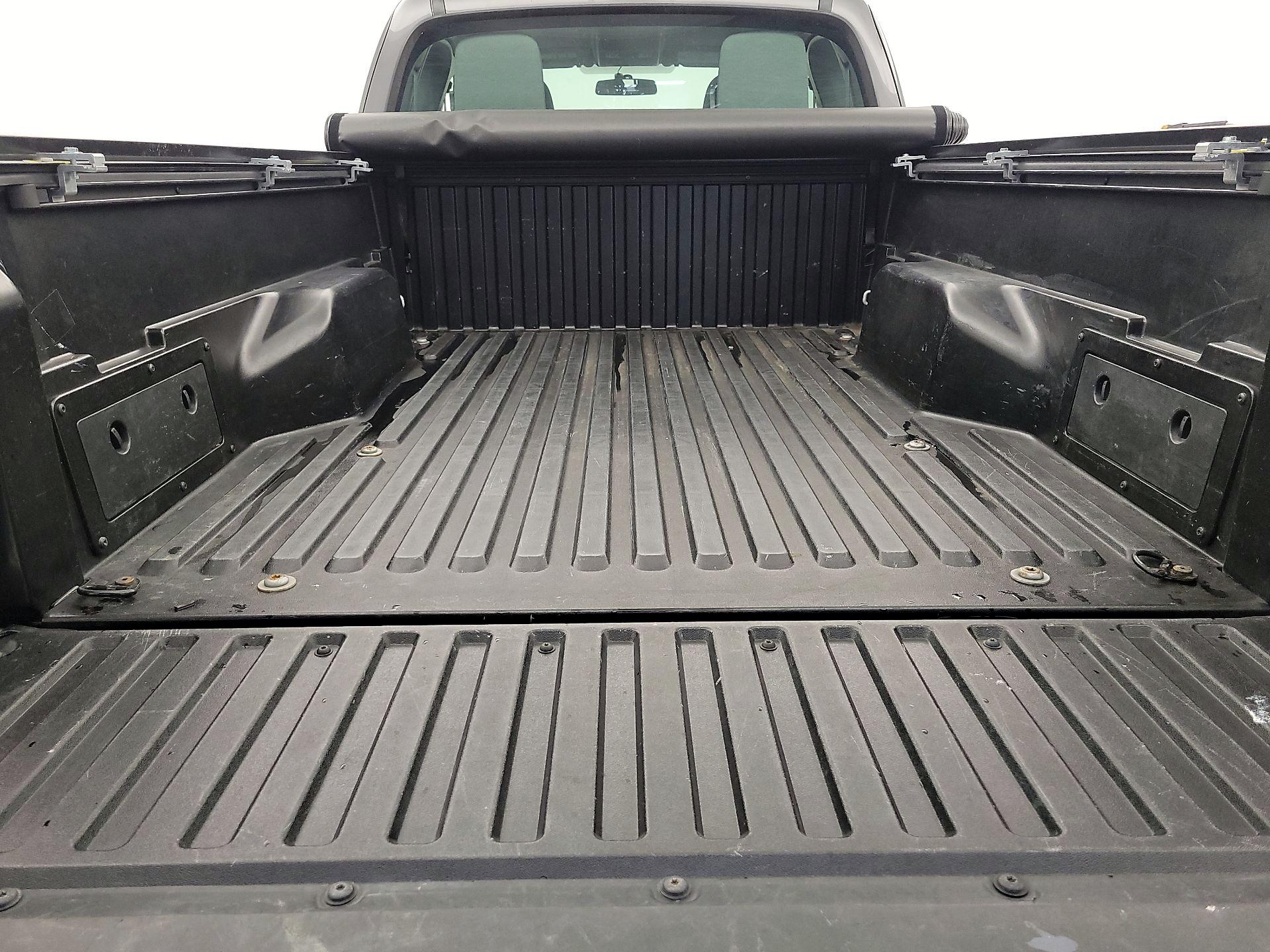 Thumbnail: 2014 Toyota Tacoma - 20